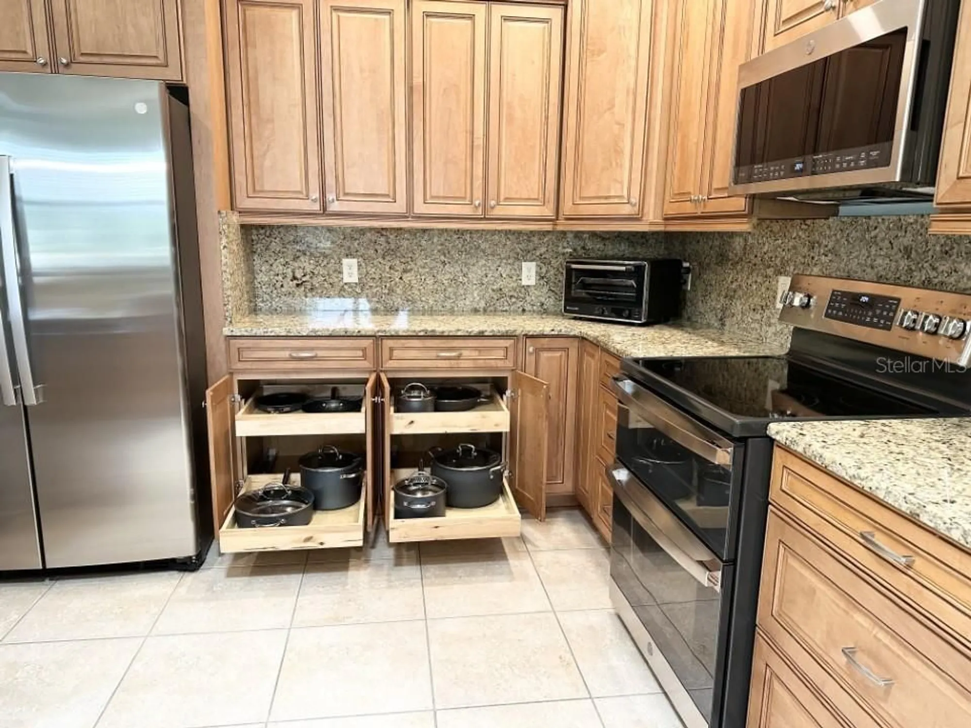 Property Slideshow image 13 of 33 | 1676 van buren way, The Villages, FL, 32162