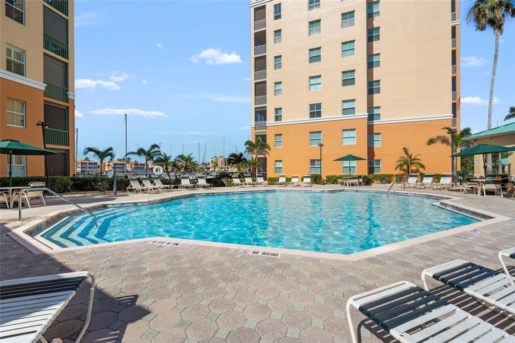 Property Slideshow image 38 of 54 | 2060 matecumbe key rd unit 2106, Punta Gorda, FL, 33955