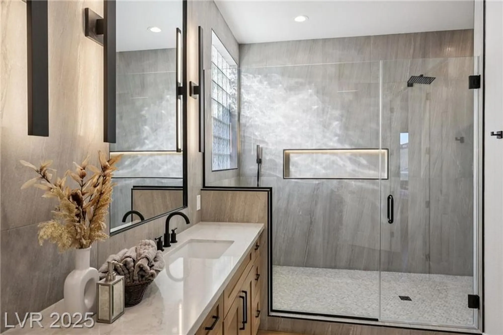 Property Slideshow image 41 of 84 | 2695 olivia heights ave, Henderson, NV, 89052