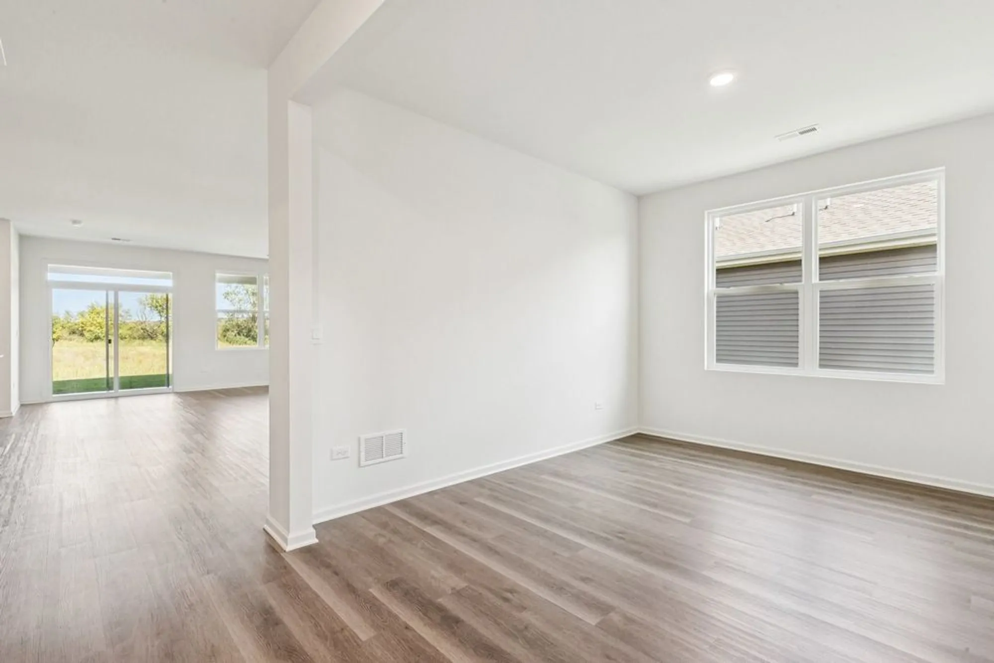 Property Slideshow image 10 of 39 | 2631 harnish dr, Algonquin, IL, 60102