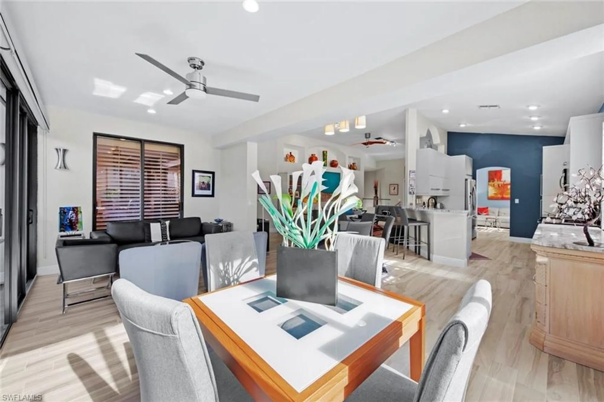 Property Slideshow image 22 of 40 | 27031 oakwood lake dr 201, Bonita Springs, FL, 34134