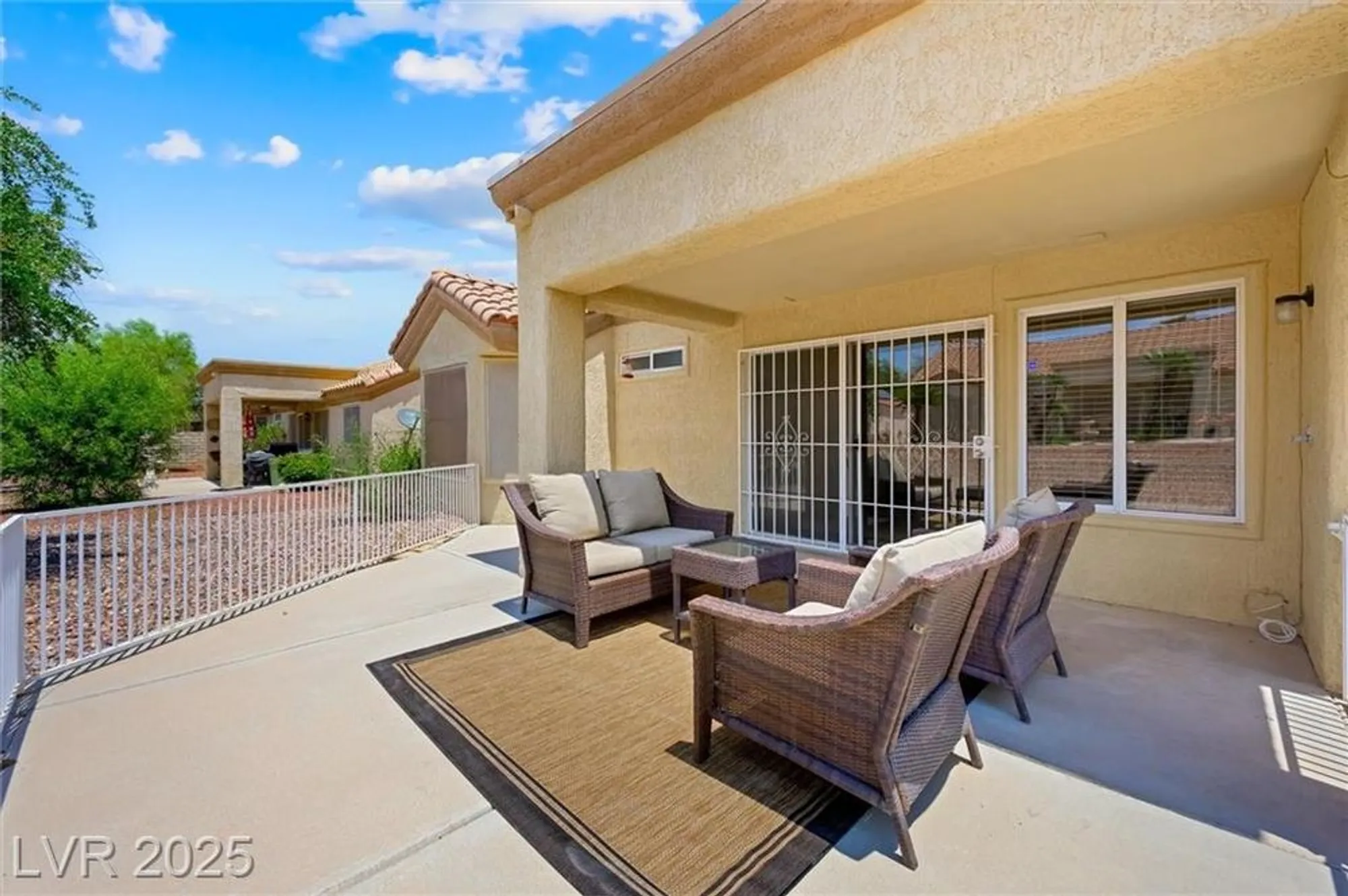 Property Slideshow image 34 of 40 | 2517 desert sands dr, Las Vegas, NV, 89134