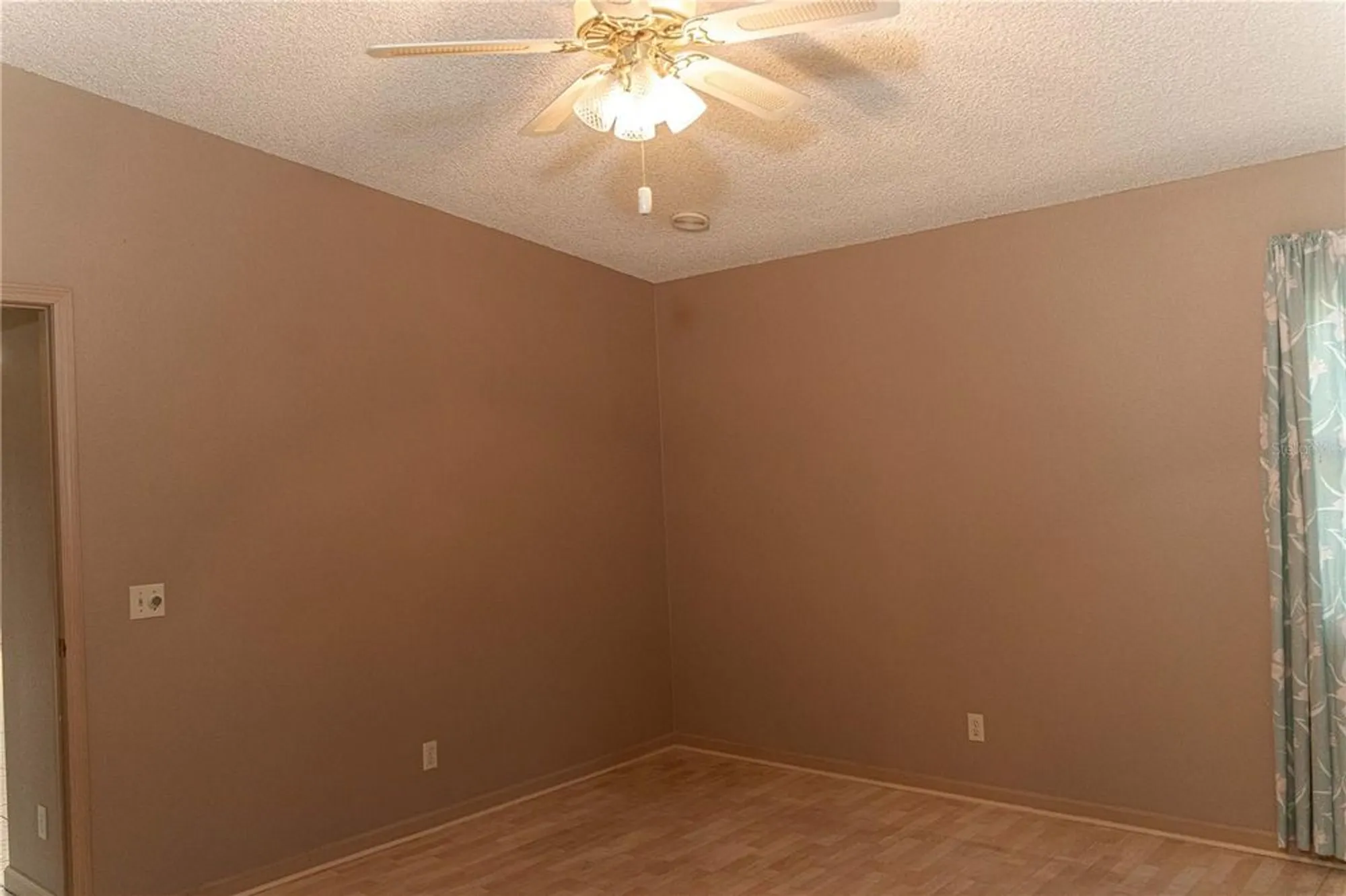 Property Slideshow image 35 of 58 | 1204 maria ct, Lady Lake, FL, 32159