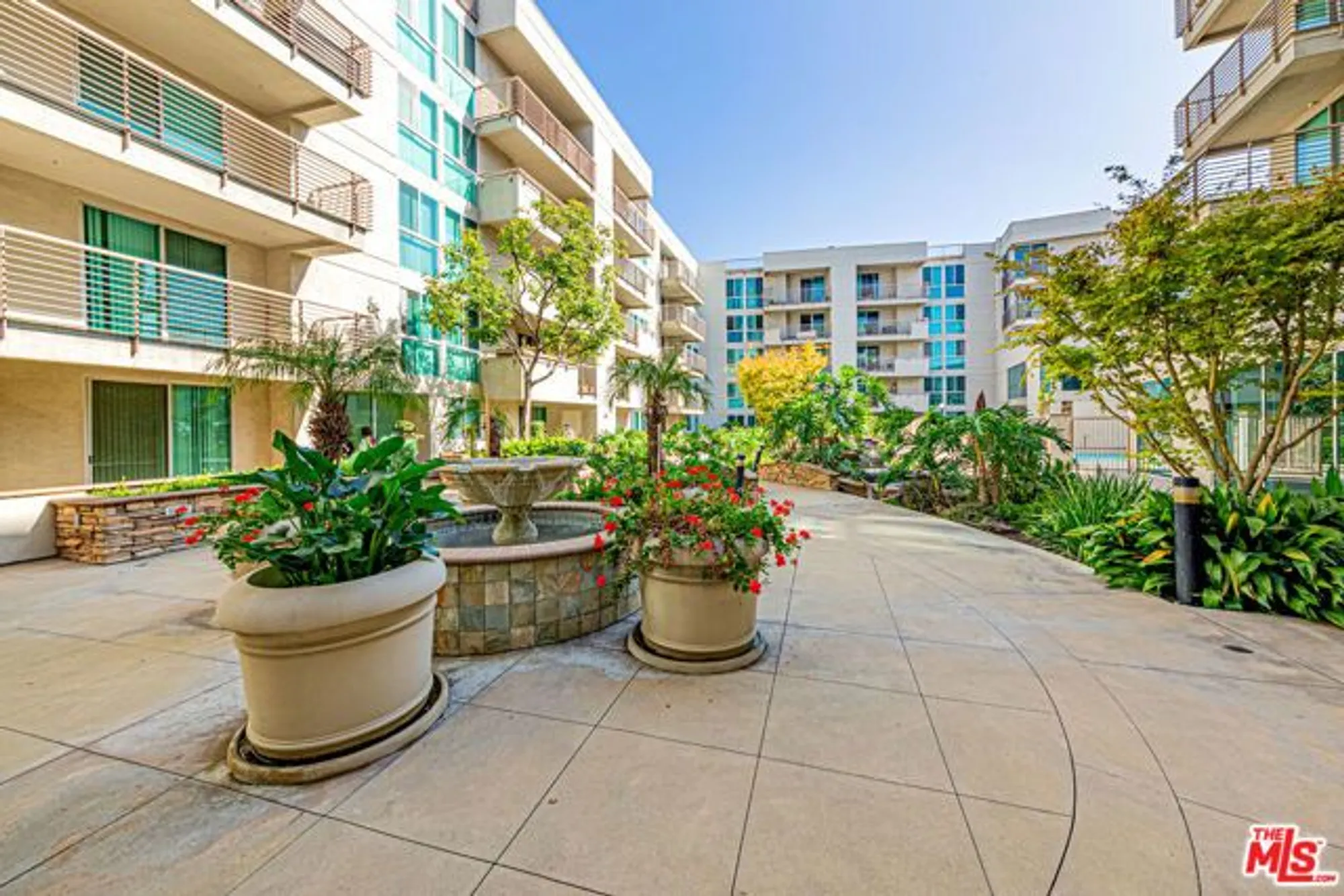 Property Slideshow image 24 of 33 | 267 s san pedro st unit 608, Los Angeles, CA, 90012