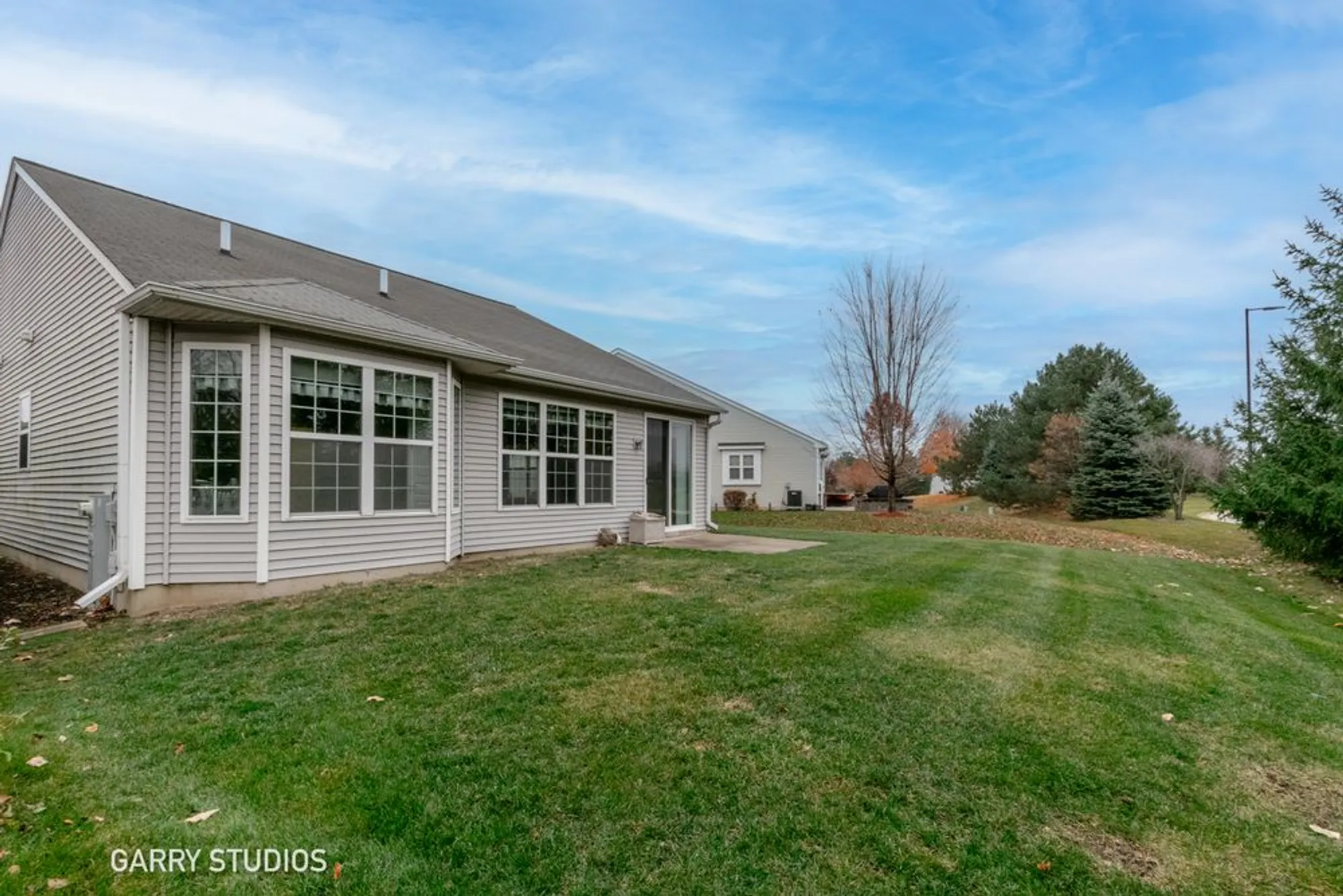 Property Slideshow image 21 of 27 | 13259 cedar crest ln, Huntley, IL, 60142