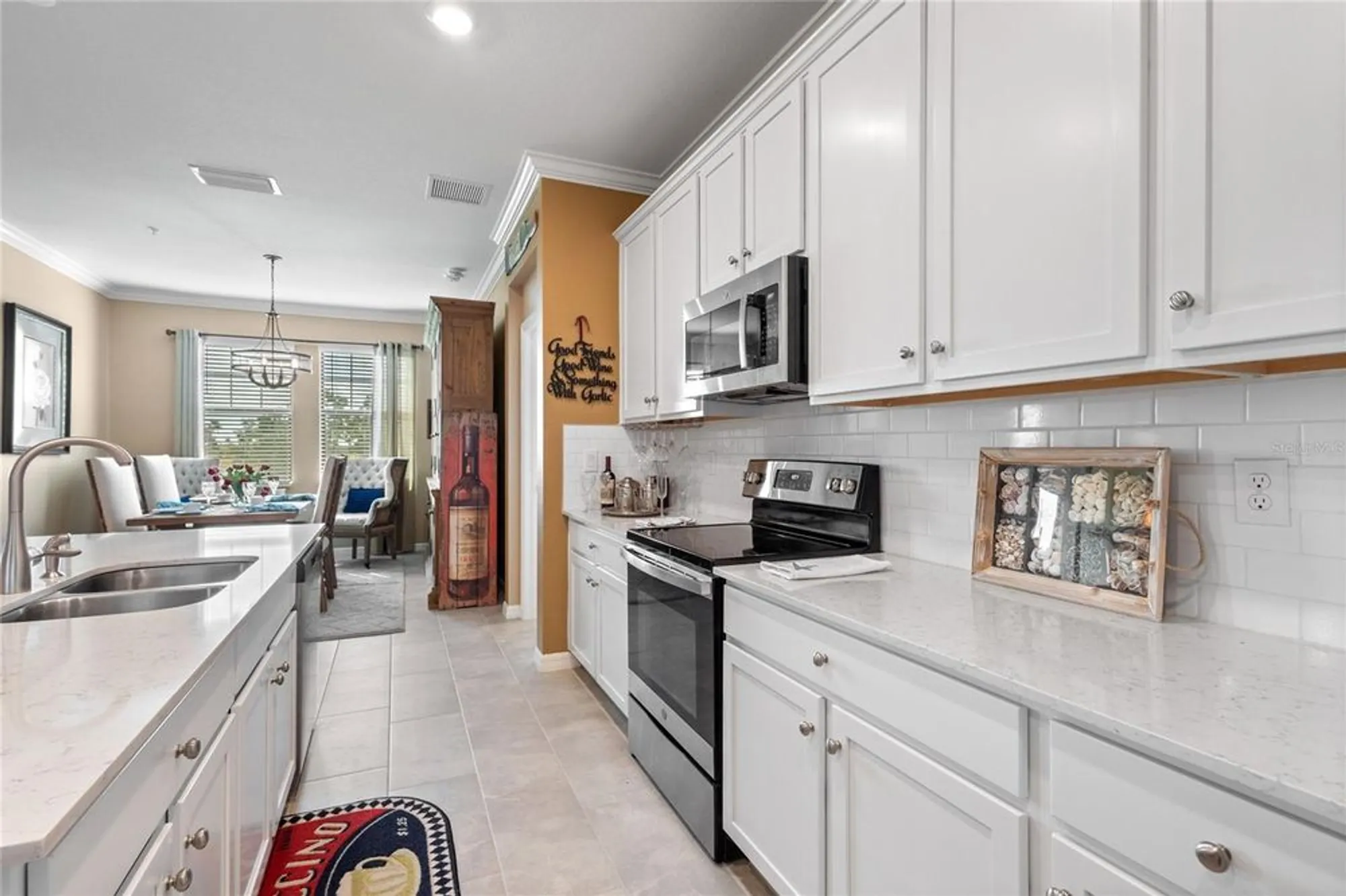 Property Slideshow image 19 of 58 | 10035 crooked creek dr unit 202, Venice, FL, 34293