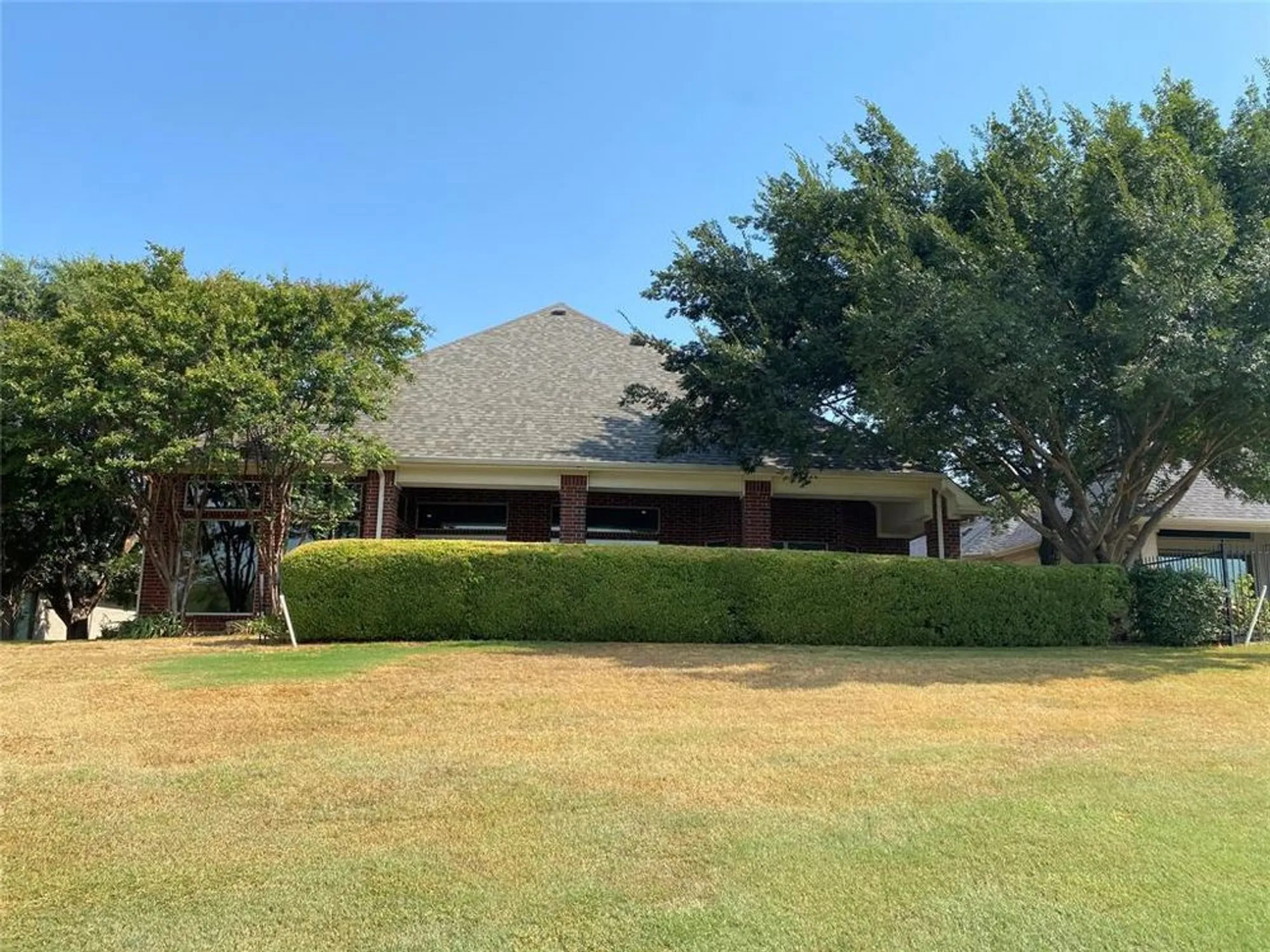Property Slideshow image 20 of 24 | 9909 grandview dr, Denton, TX, 76207