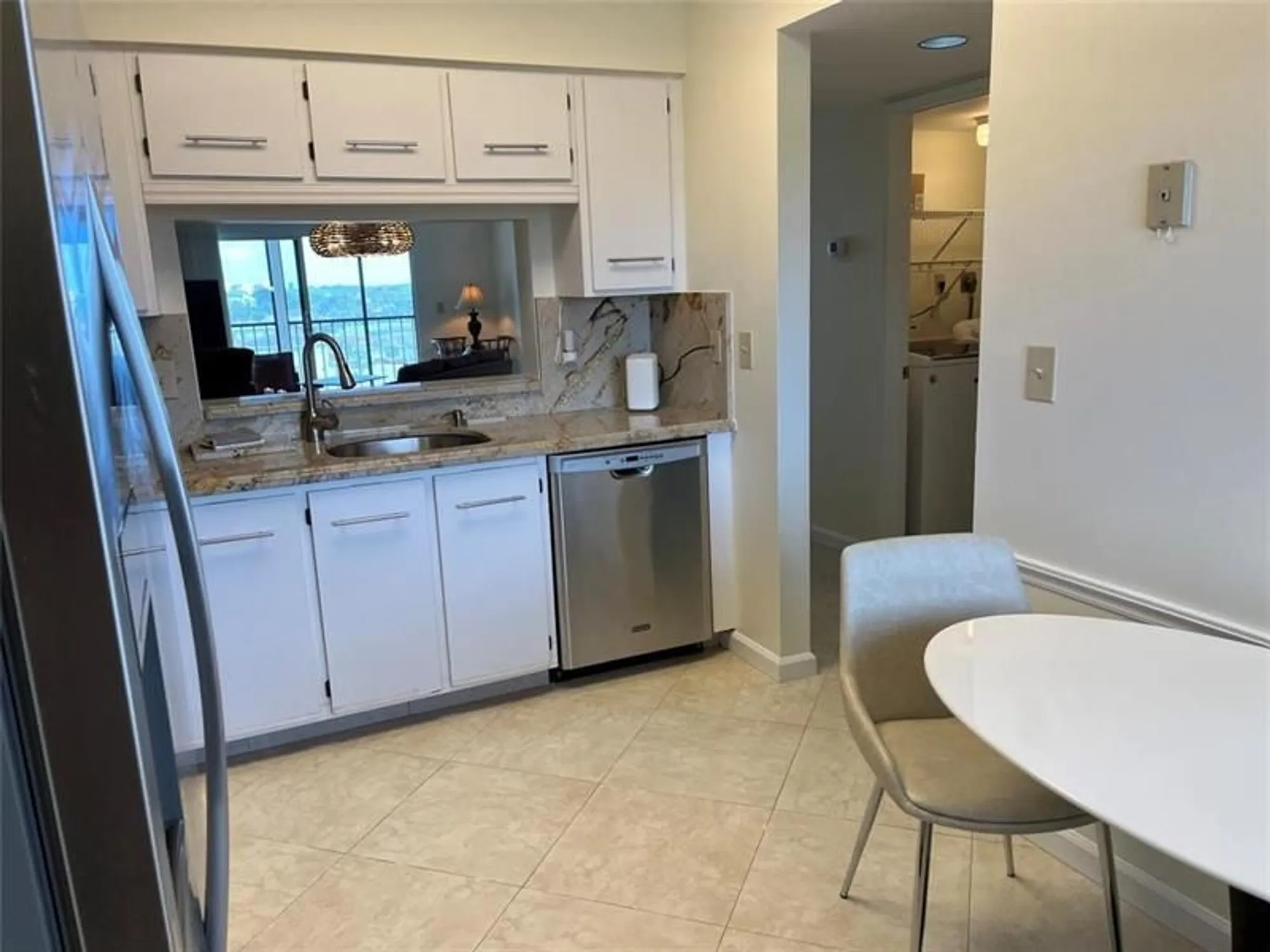 Property Slideshow image 4 of 25 | 7260 kinghurst dr apt 606, Delray Beach, FL, 33446