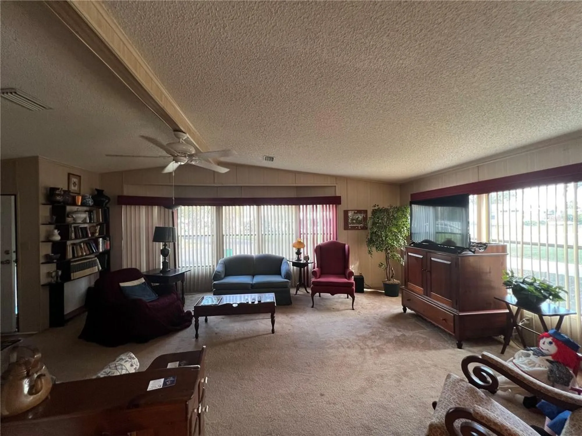 Property Slideshow image 13 of 40 | 110 timber way, Wildwood, FL, 34785