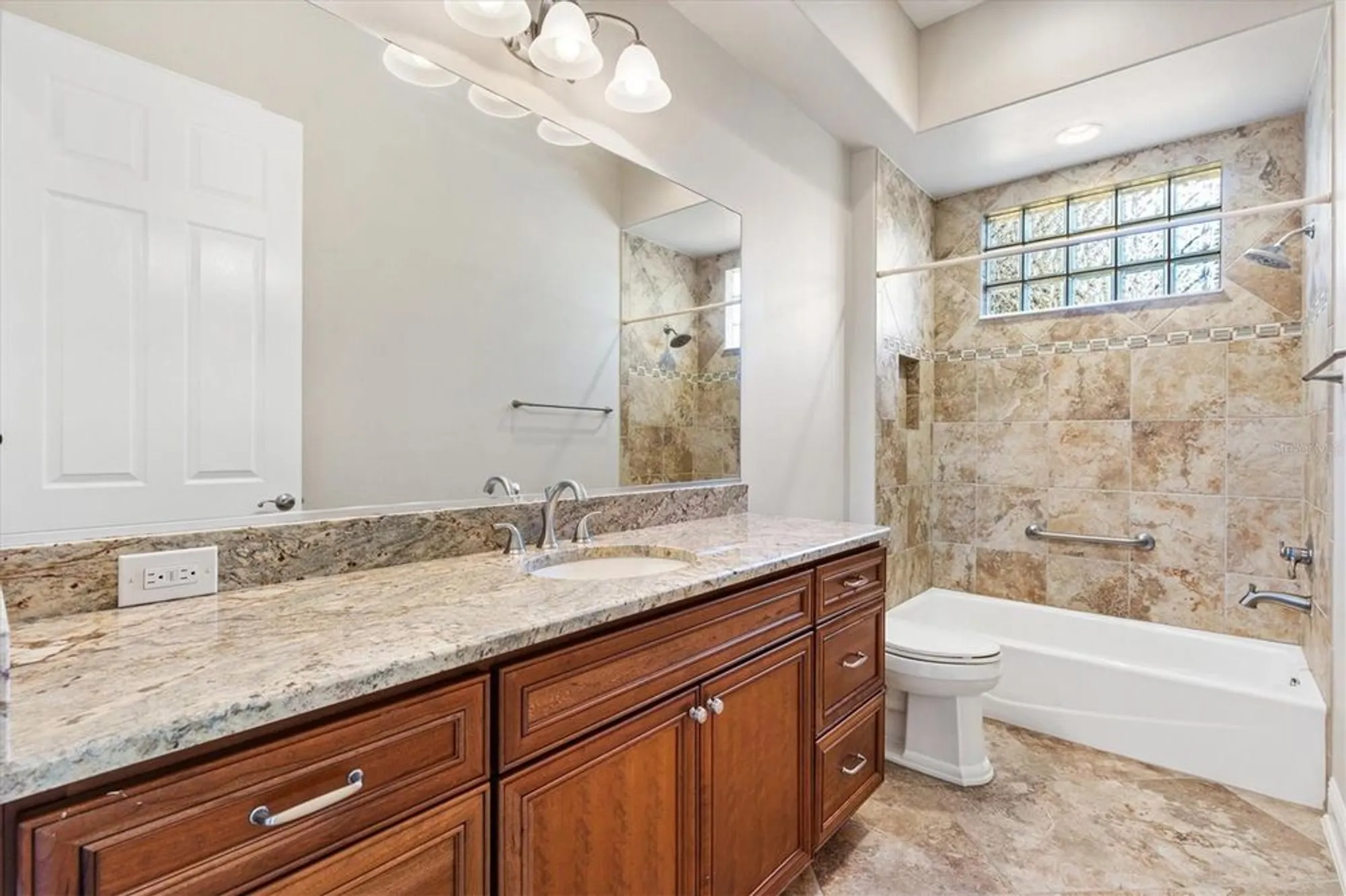 Property Slideshow image 48 of 66 | 981 iron oak way, The Villages, FL, 32163