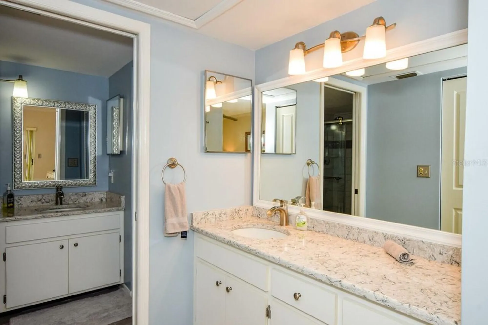 Property Slideshow image 19 of 63 | 208 cerromar way 26, Venice, FL, 34293