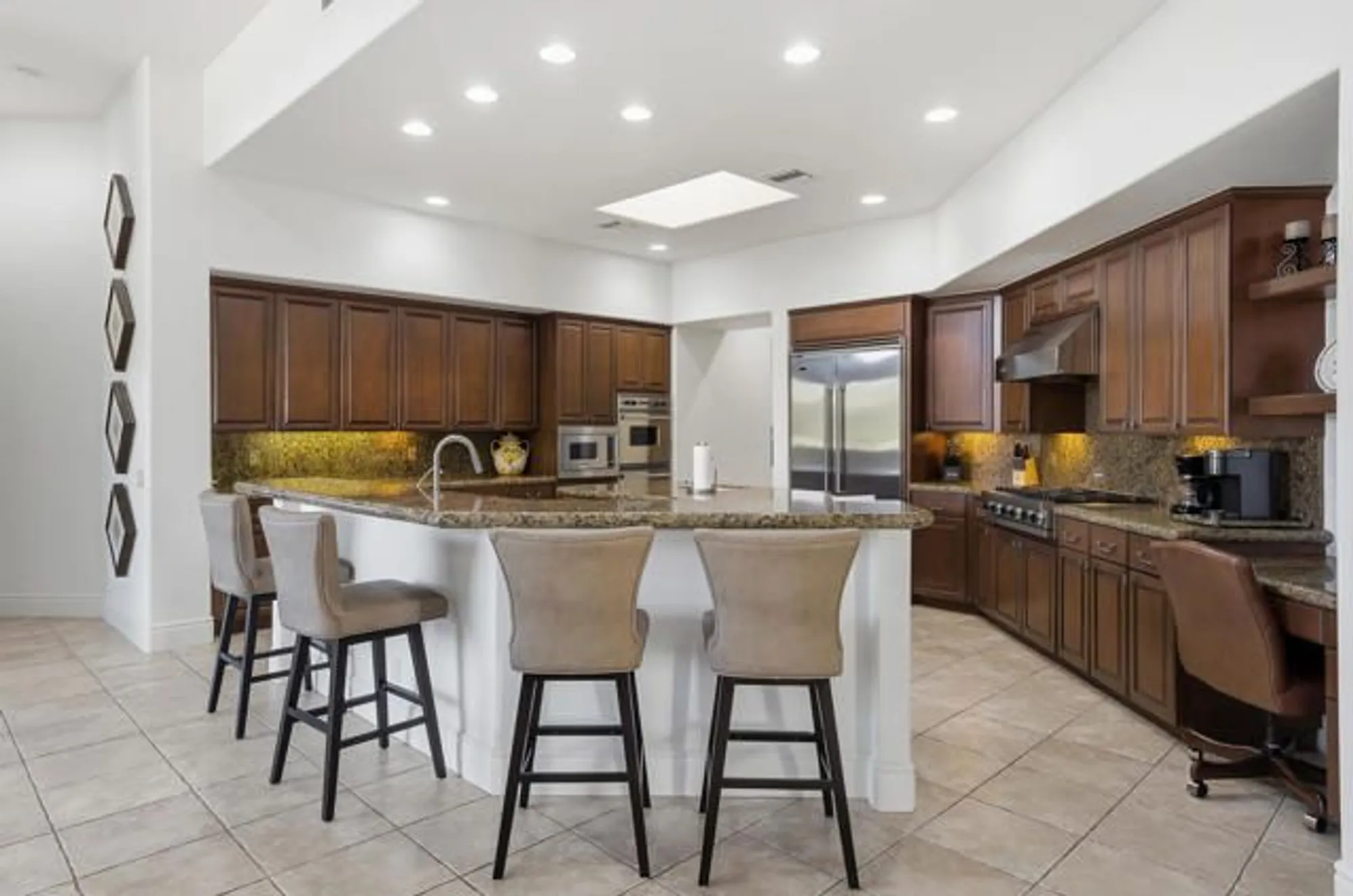 Property Slideshow image 22 of 43 | 81020 shinnecock hls, La Quinta, CA, 92253