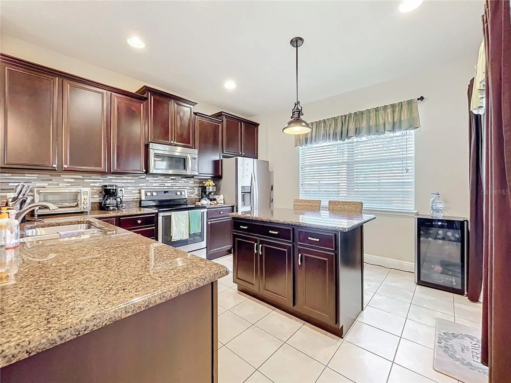 Property Slideshow image 26 of 71 | 22004 belgian ct, Mount Dora, FL, 32757