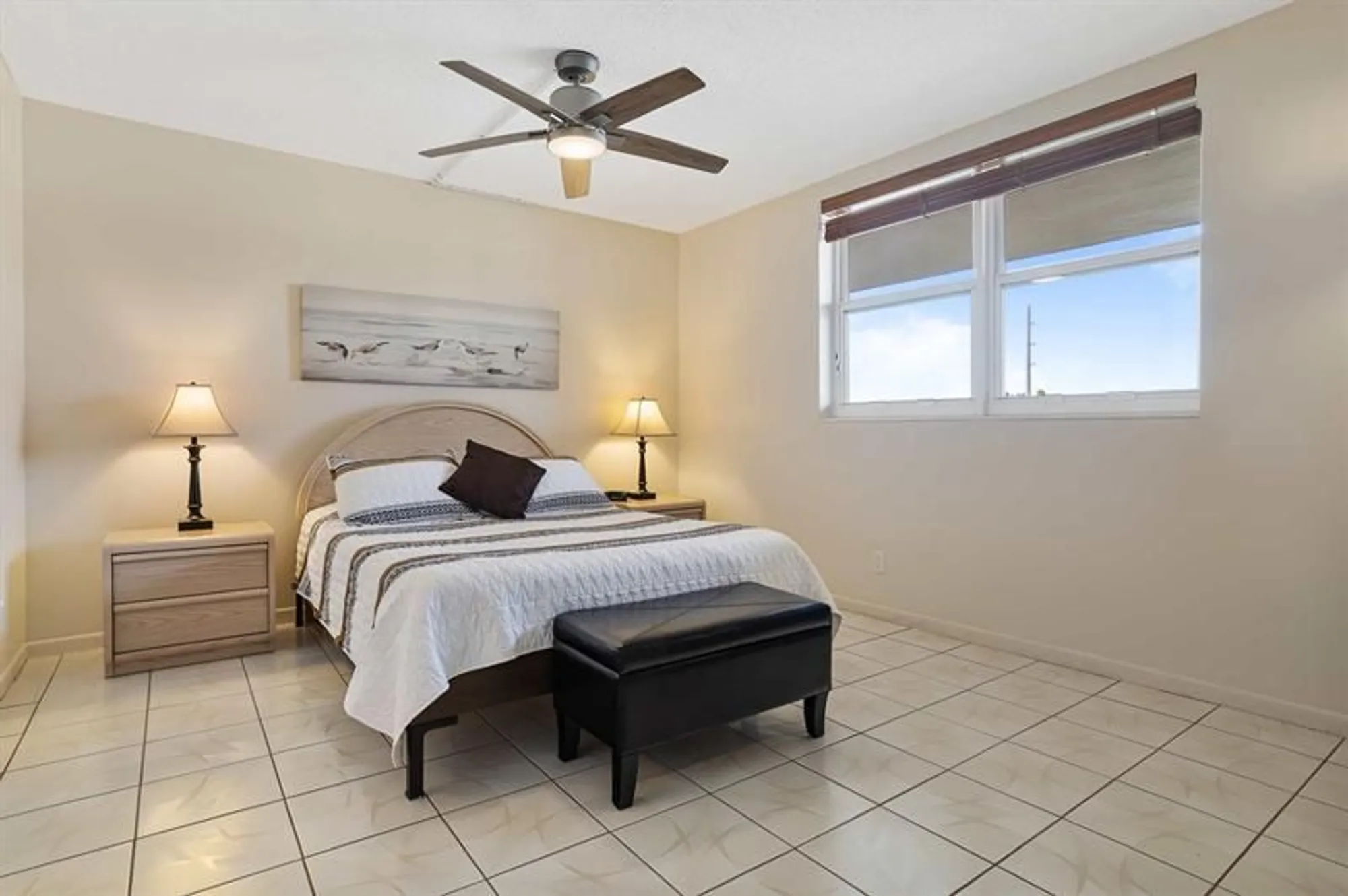 Property Slideshow image 16 of 46 | 3051 nw 46th ave 408, Lauderdale Lakes, FL, 33313