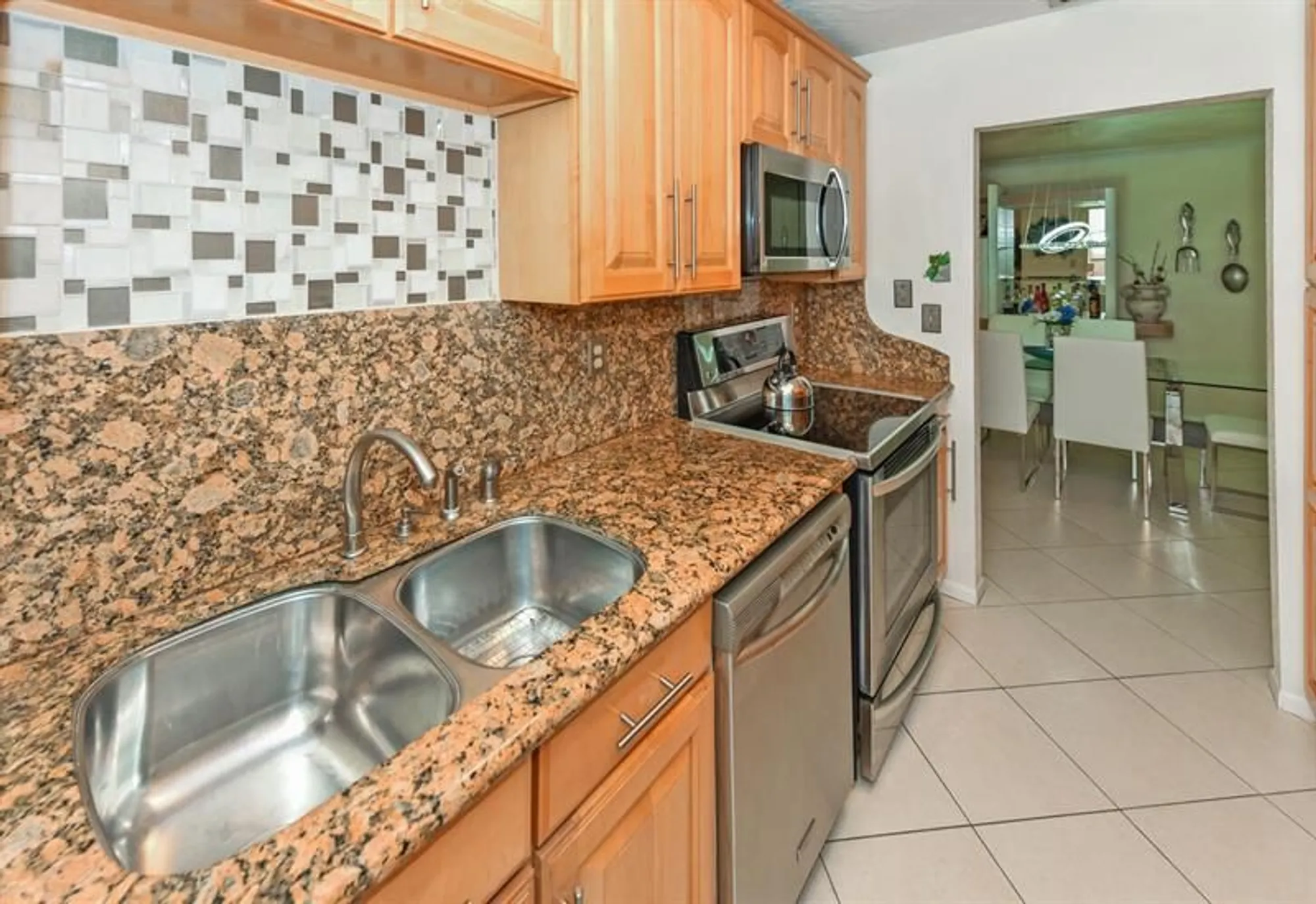 Property Slideshow image 14 of 28 | 1382 high point way b, Delray Beach, FL, 33445