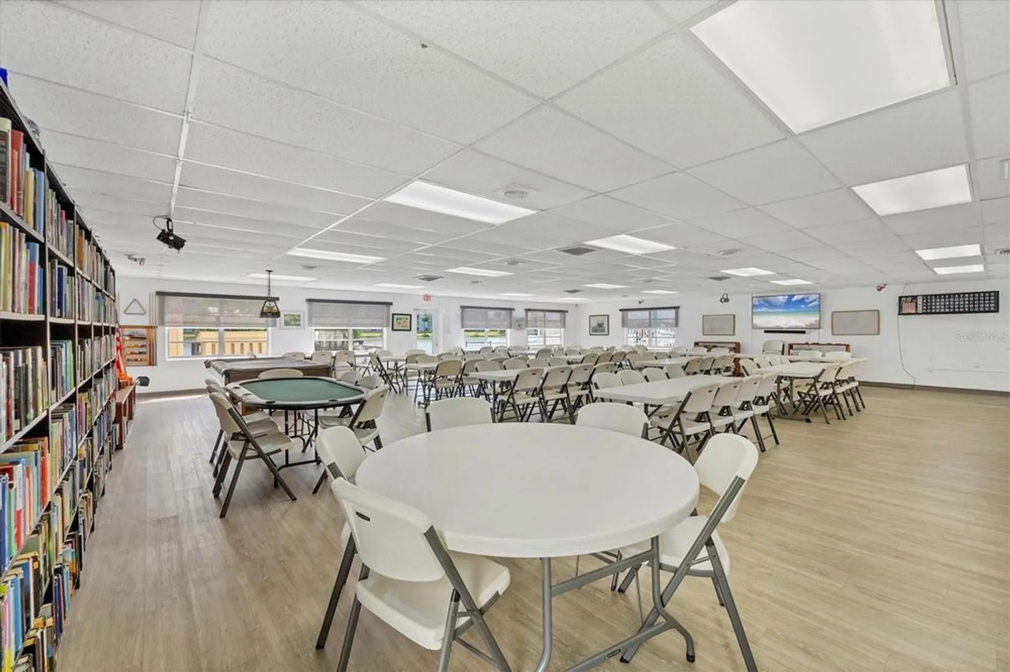 Property Slideshow image 39 of 58 | 3521 lake bayshore dr # 101 j, Bradenton, FL, 34205