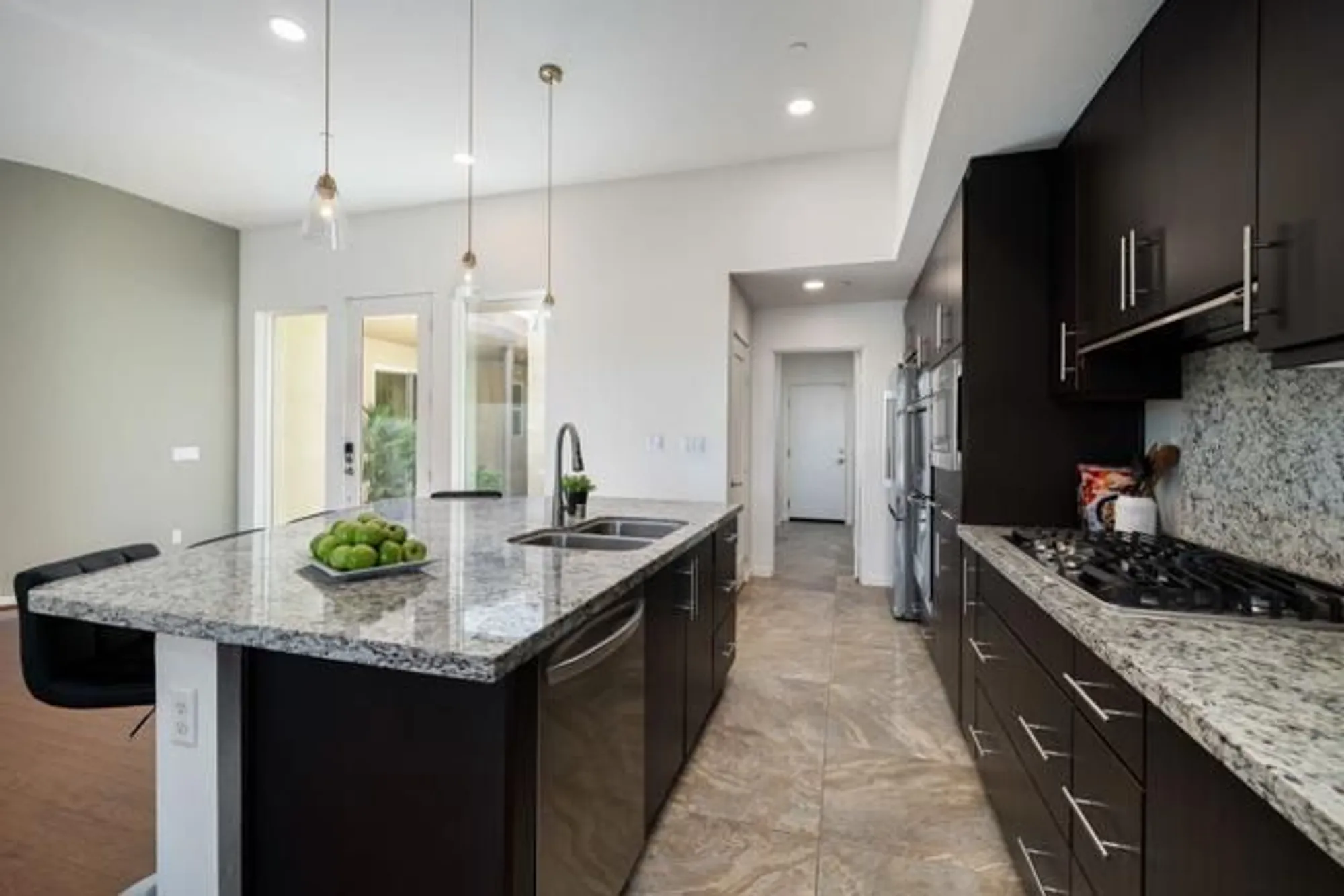 Property Slideshow image 27 of 48 | 730 equinox way, Palm Springs, CA, 92262