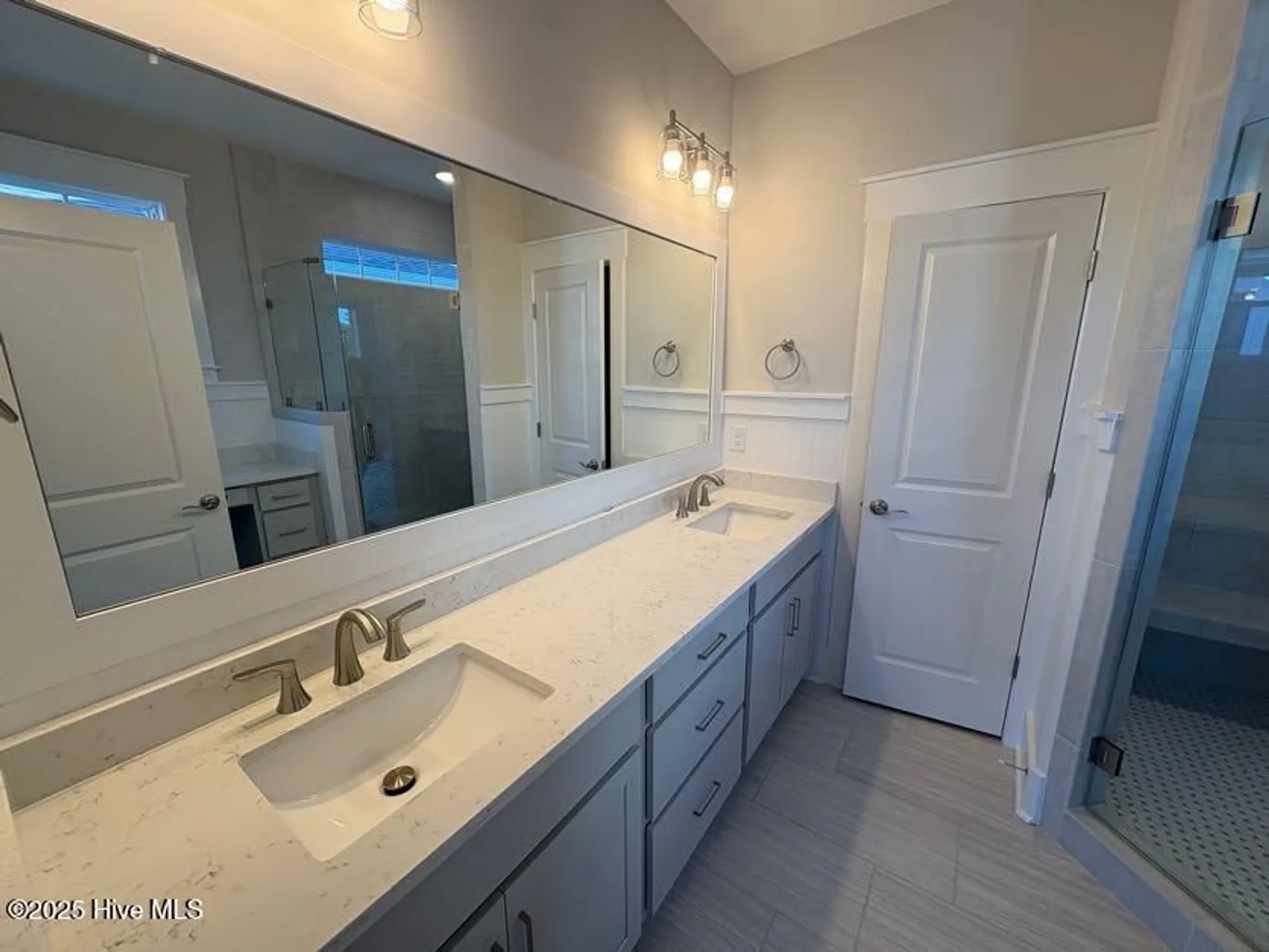 Property Slideshow image 24 of 34 | 335 longhill dr, Wilmington, NC, 28412