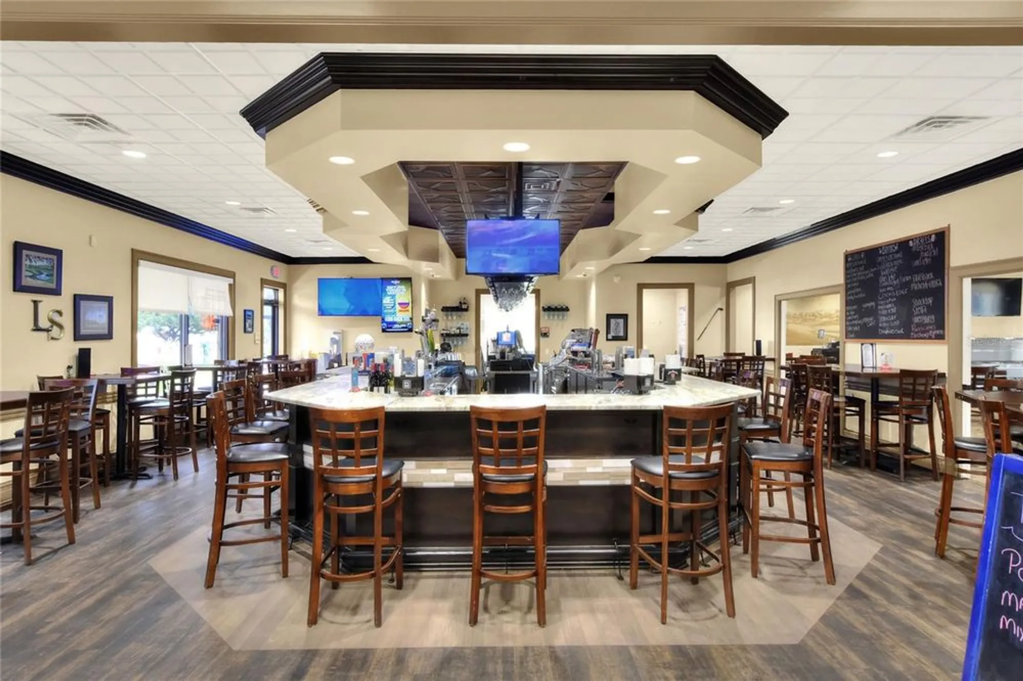 Property Slideshow image 53 of 81 | 6160 crane dr, Lakeland, FL, 33809