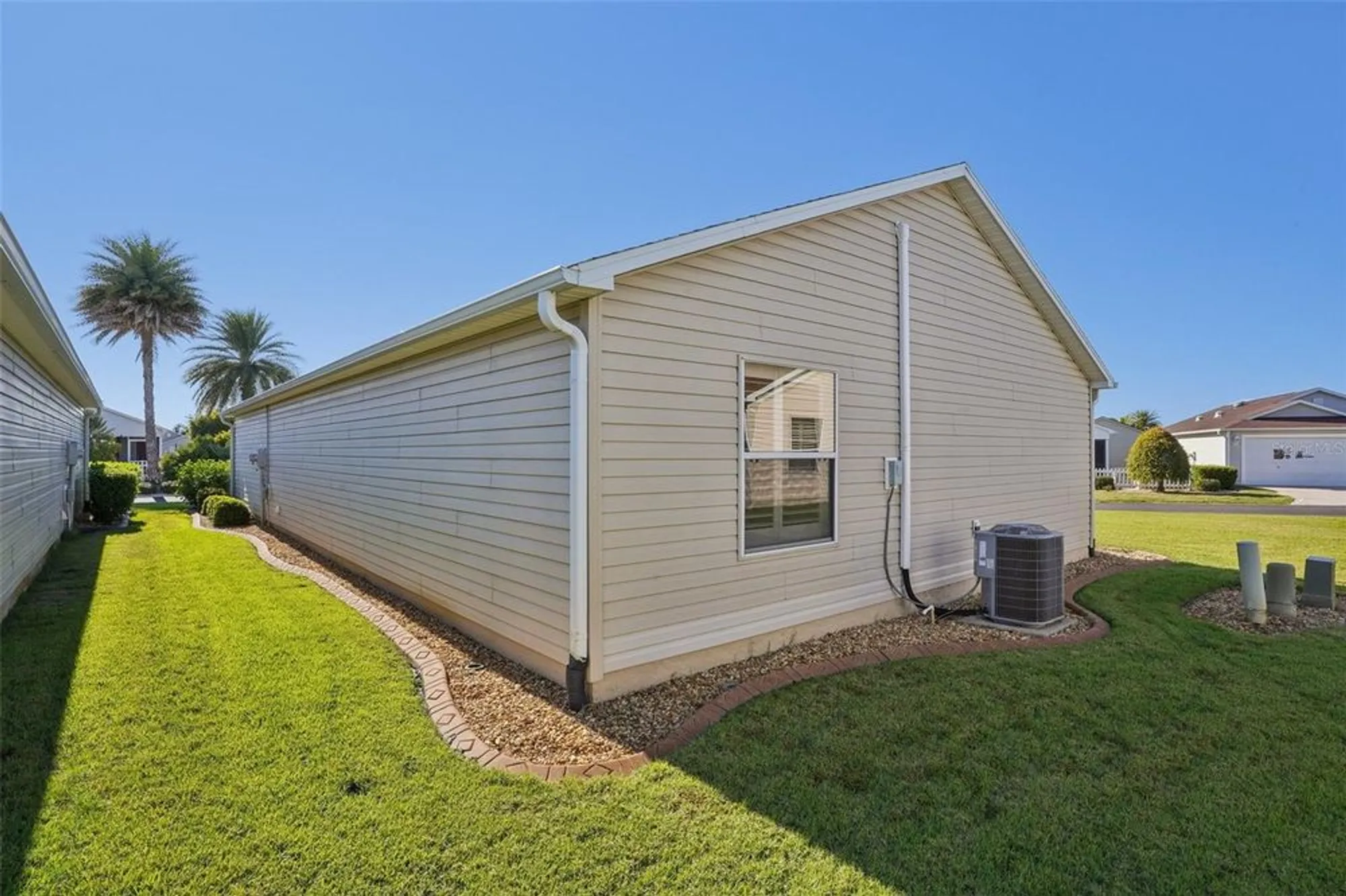 Property Slideshow image 40 of 45 | 1001 greyford ln, The Villages, FL, 32162