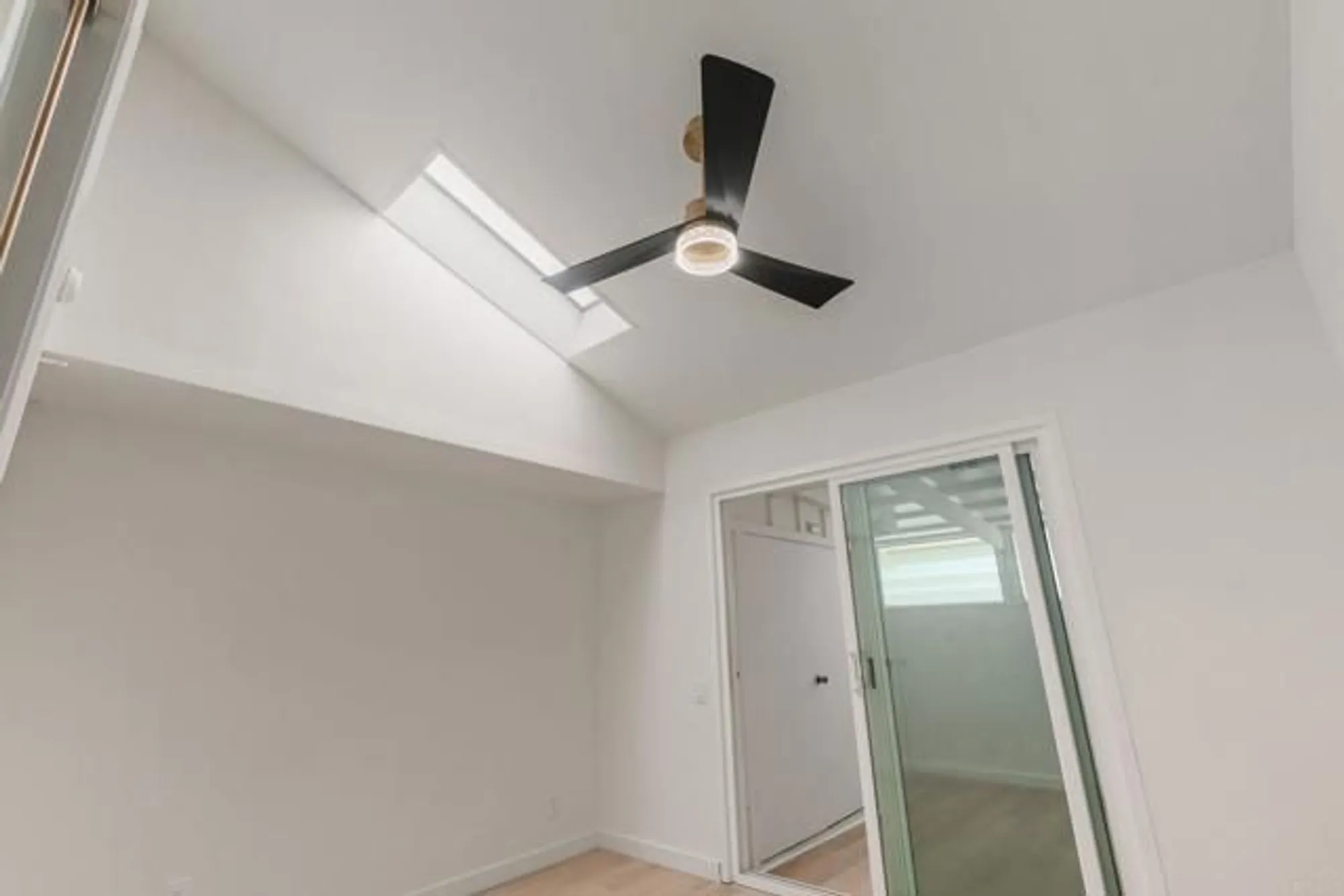 Property Slideshow image 16 of 40 | 3755 vista campana 30, Oceanside, CA, 92057