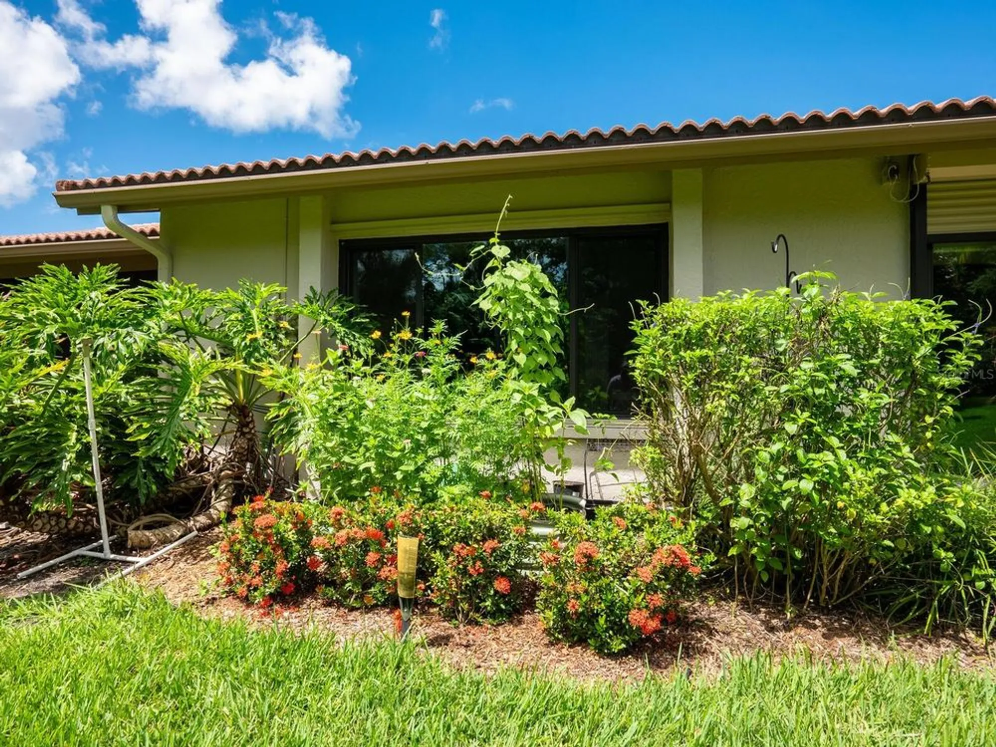 Property Slideshow image 34 of 44 | 4004 wilshire cir 89, Sarasota, FL, 34238