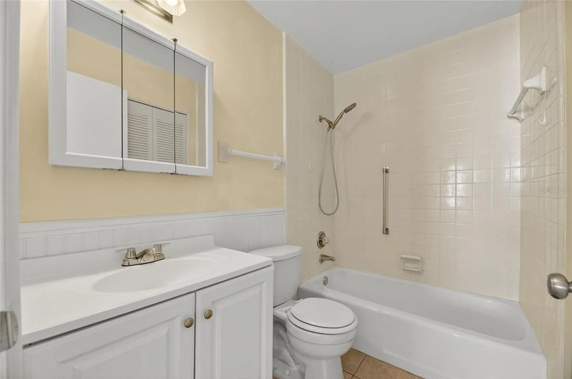 Property Slideshow image 26 of 37 | 1238 fordham dr, Sun City Center, FL, 33573