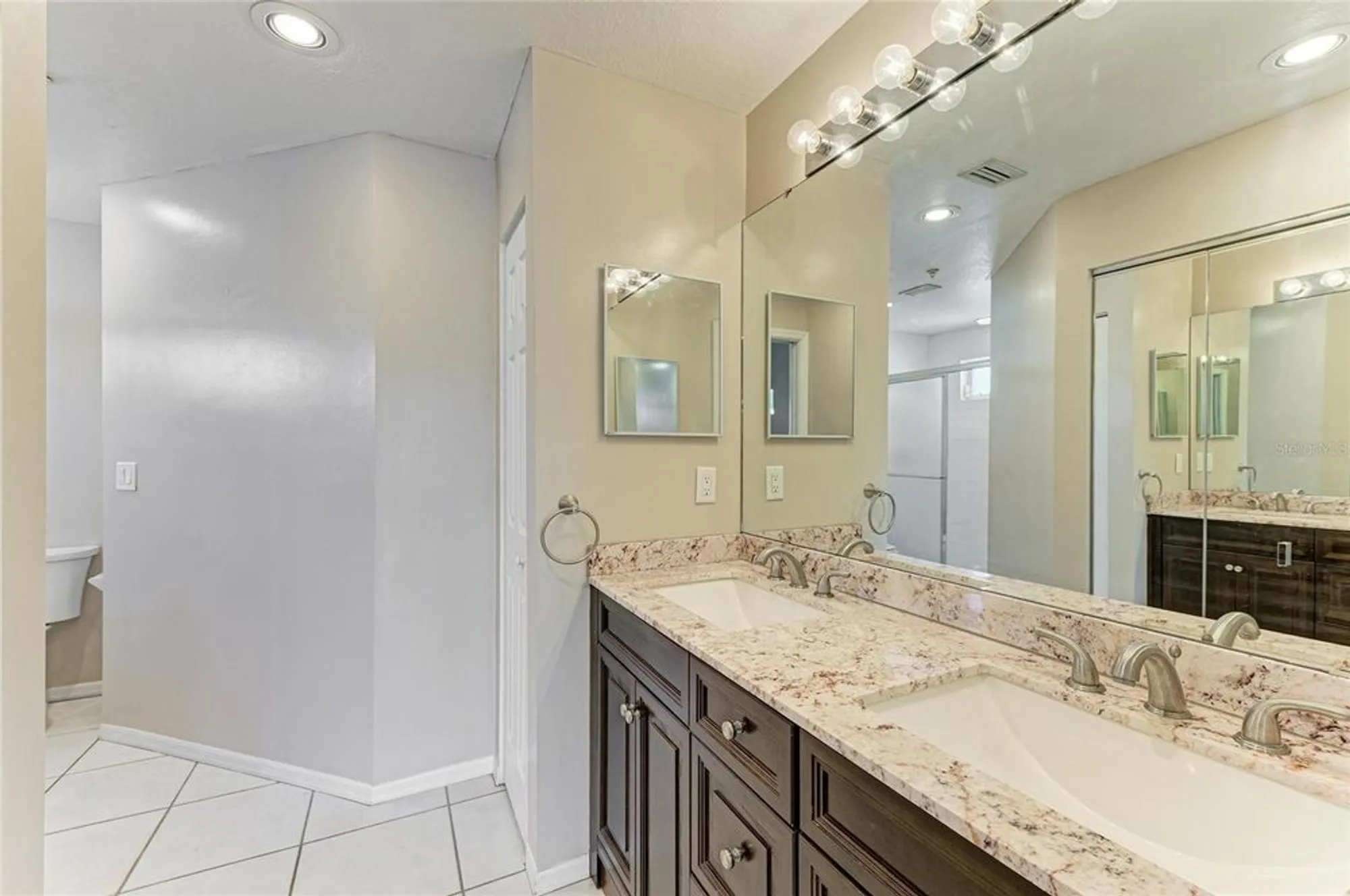 Property Slideshow image 26 of 51 | 6618 pineview ter # 6618, Bradenton, FL, 34203