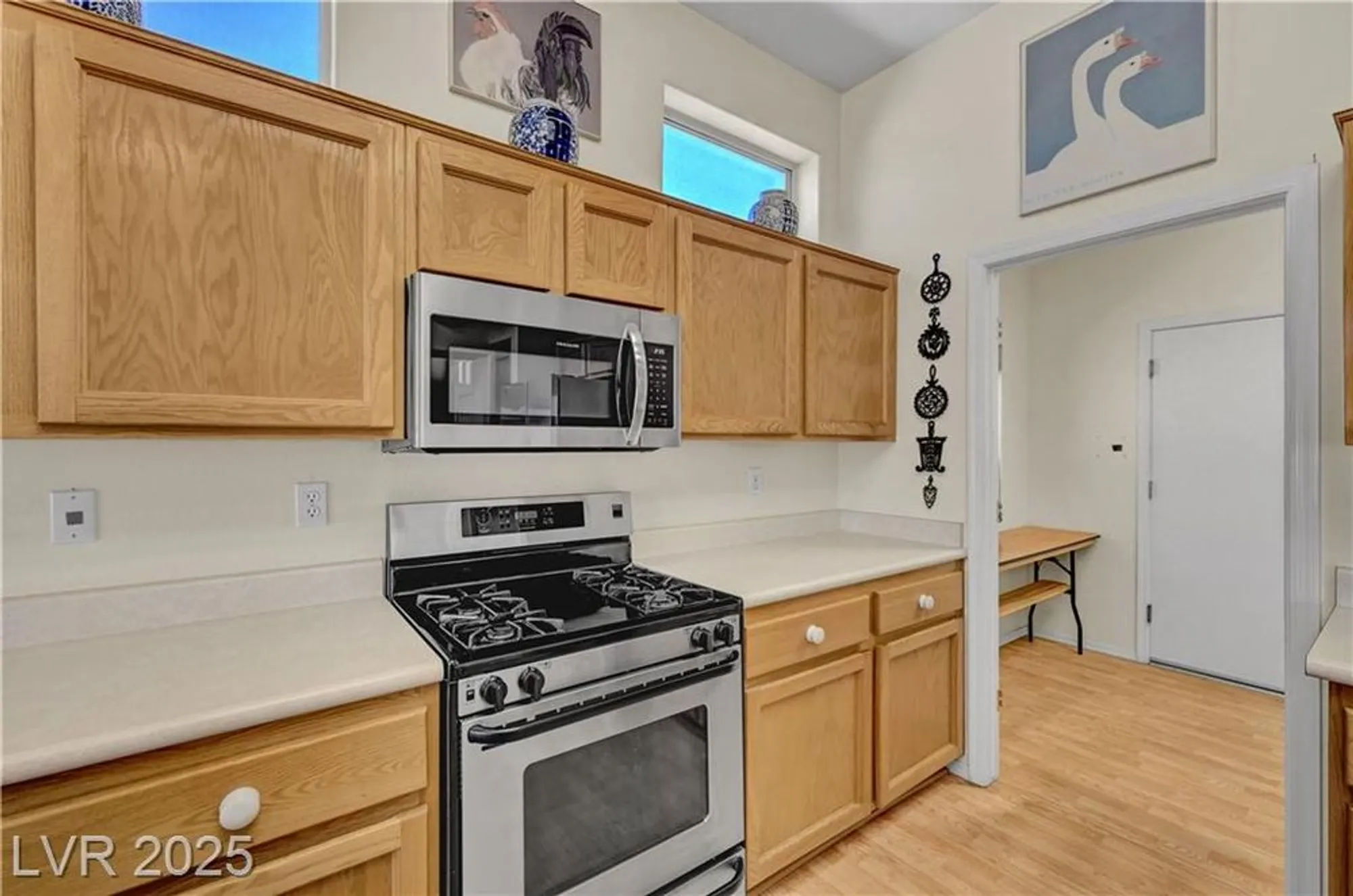 Property Slideshow image 25 of 78 | 10020 villa ridge dr, Las Vegas, NV, 89134