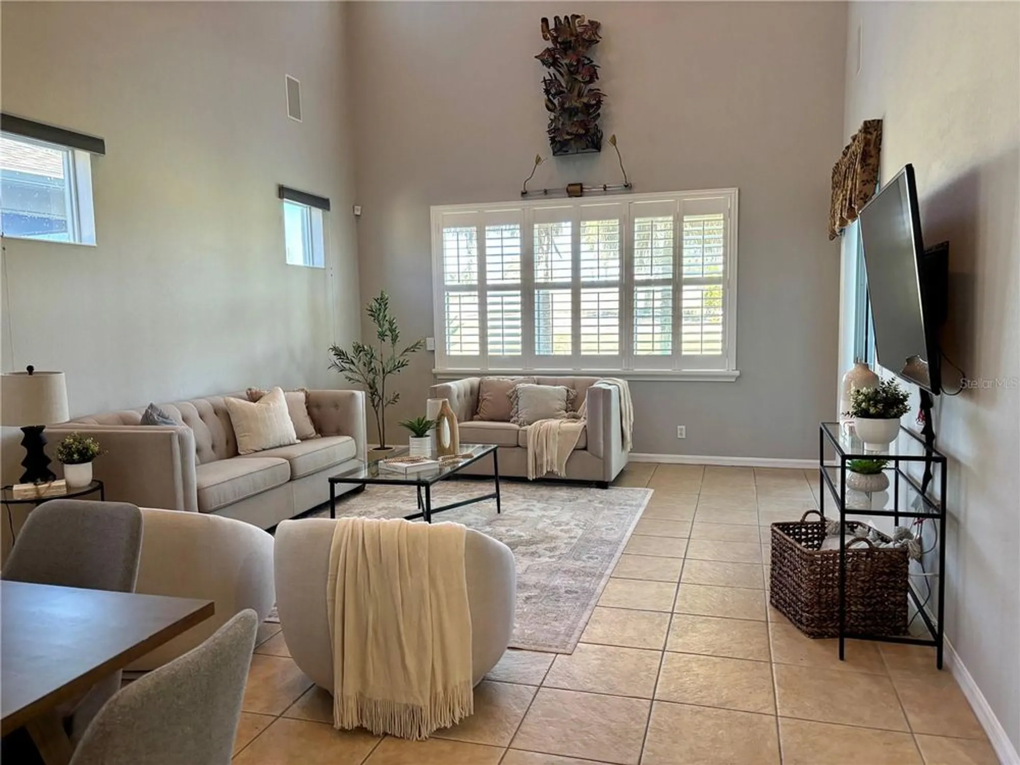 Property Slideshow image 8 of 60 | 445 noble faire dr, Sun City Center, FL, 33573