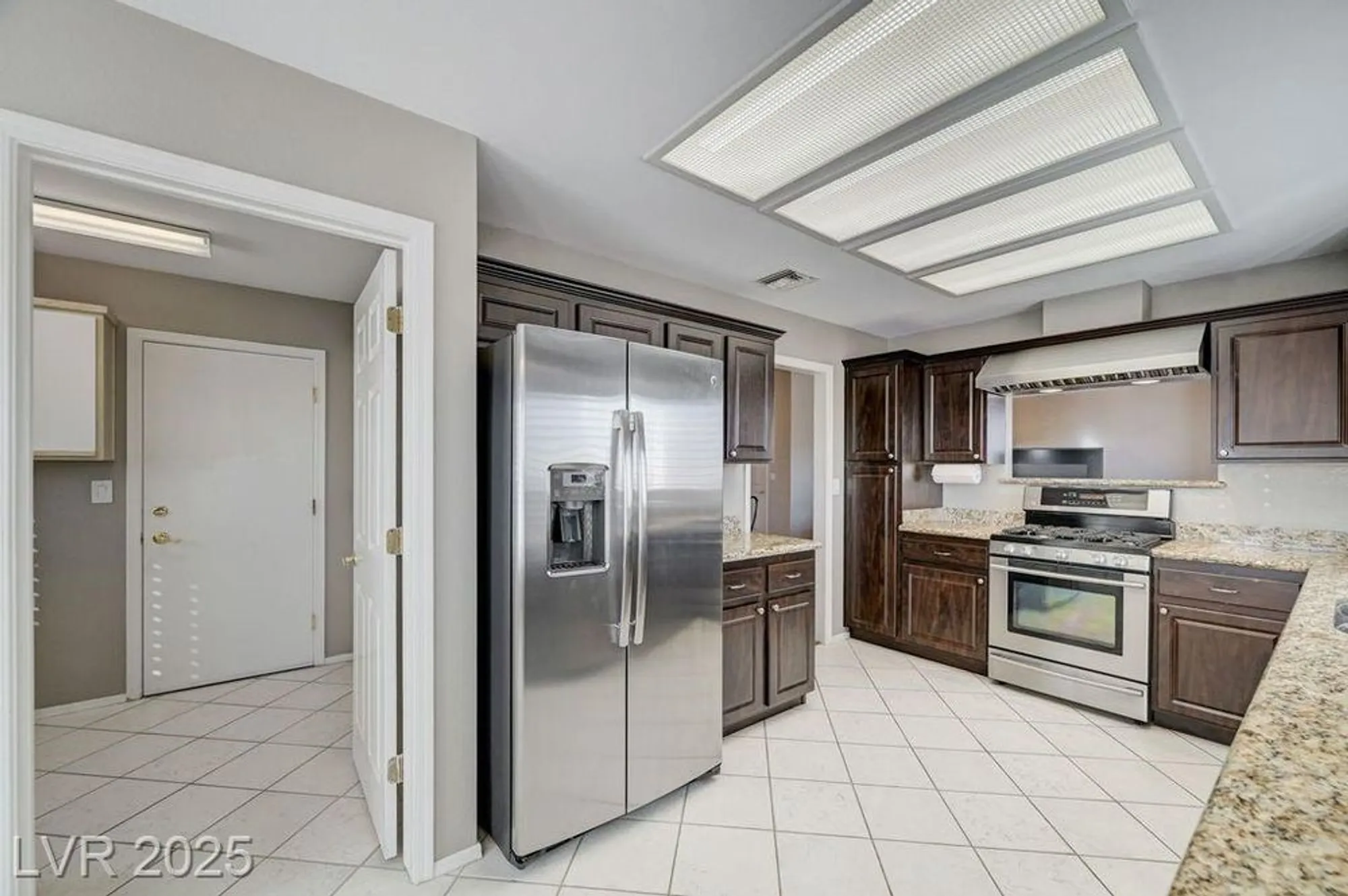 Property Slideshow image 3 of 40 | 3016 cradle mountain dr, Las Vegas, NV, 89134