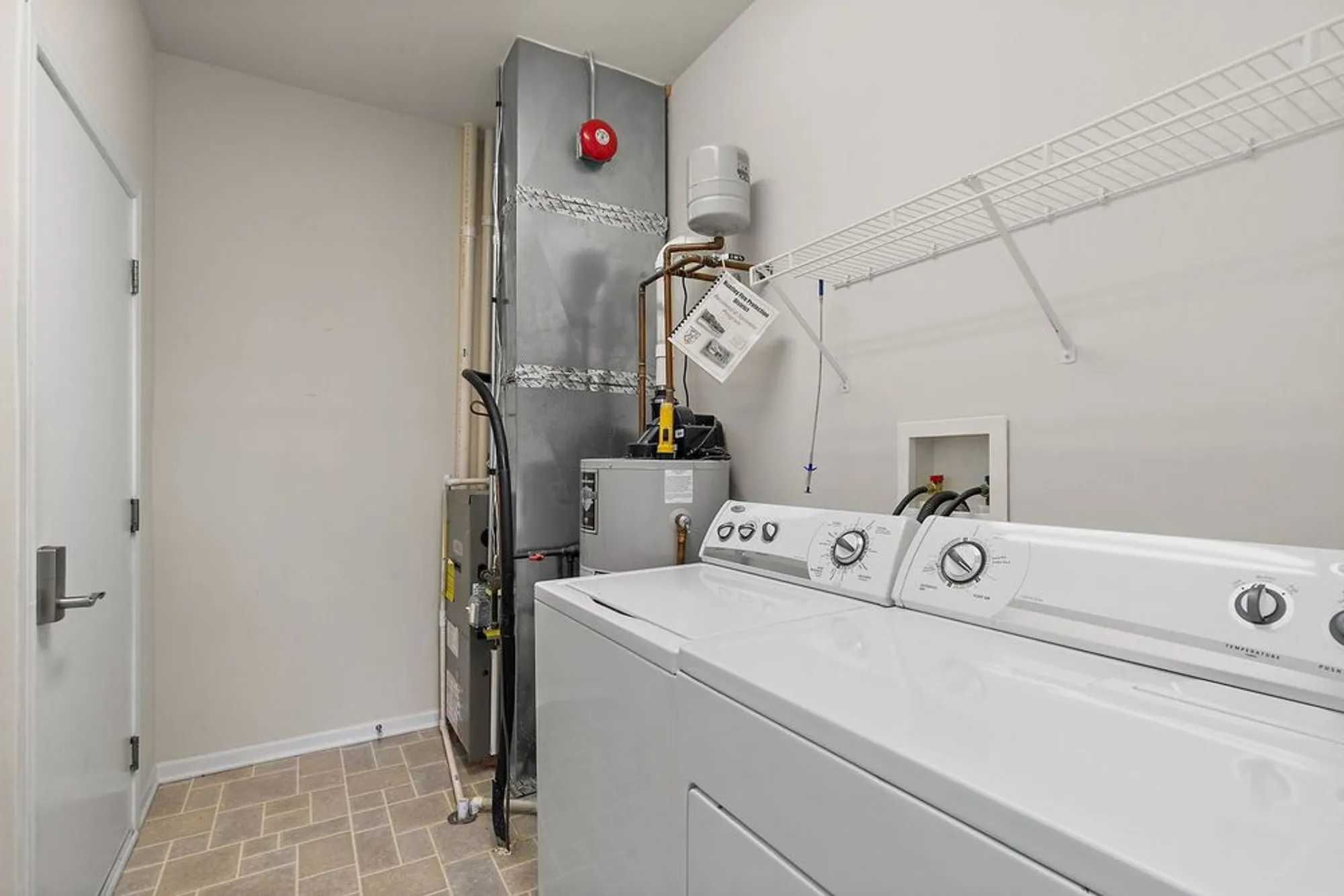 Property Slideshow image 18 of 20 | 13390 red alder ave, Huntley, IL, 60142