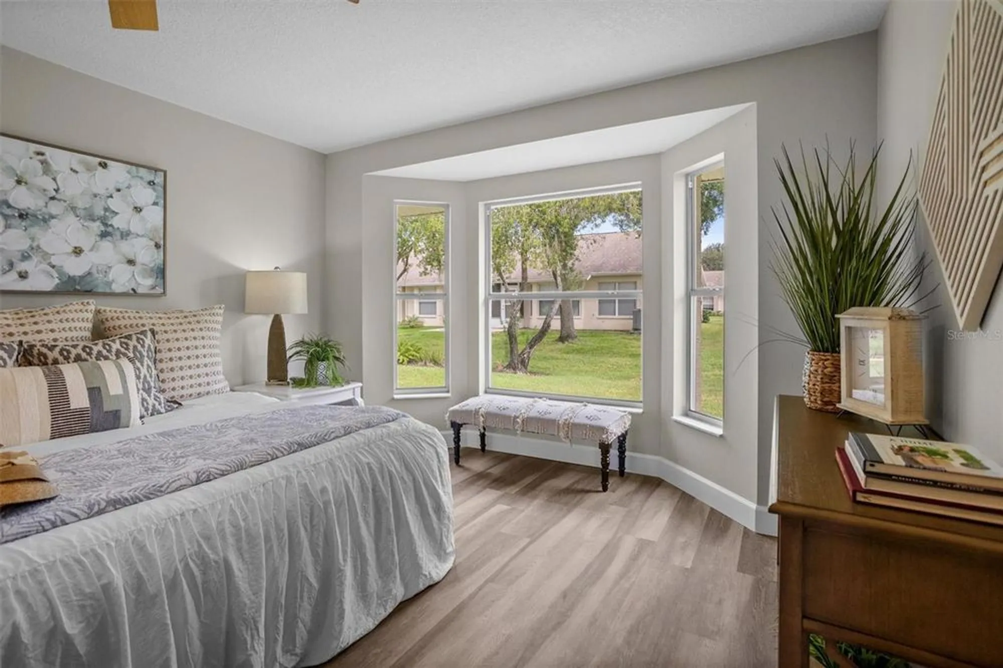 Property Slideshow image 19 of 68 | 1046 almondwood dr, Trinity, FL, 34655