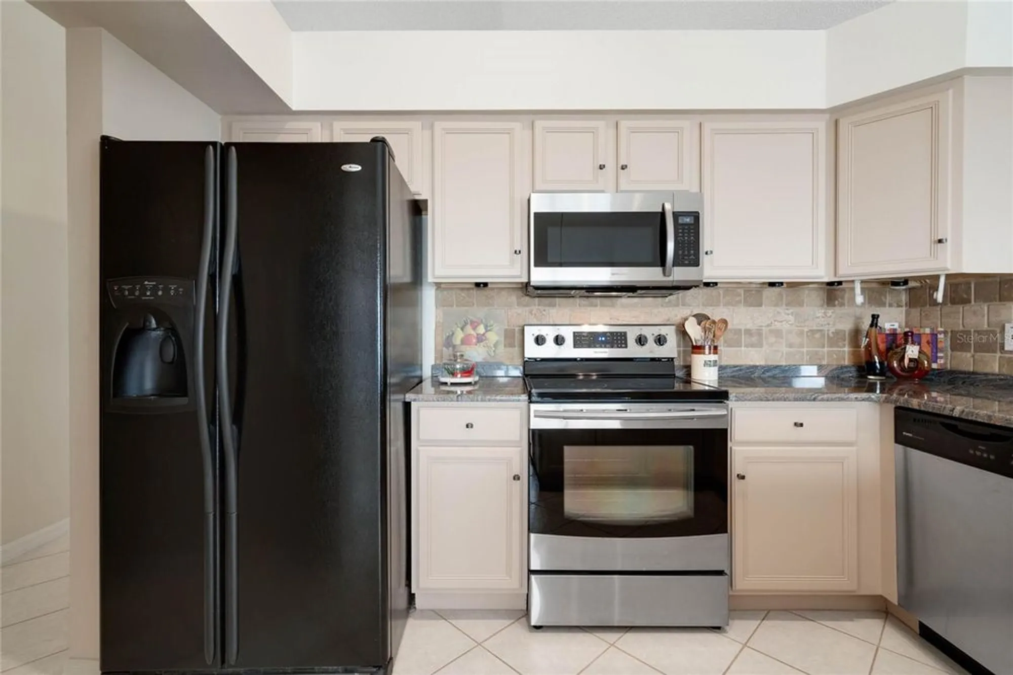 Property Slideshow image 15 of 59 | 25274 lost oak cir, Leesburg, FL, 34748