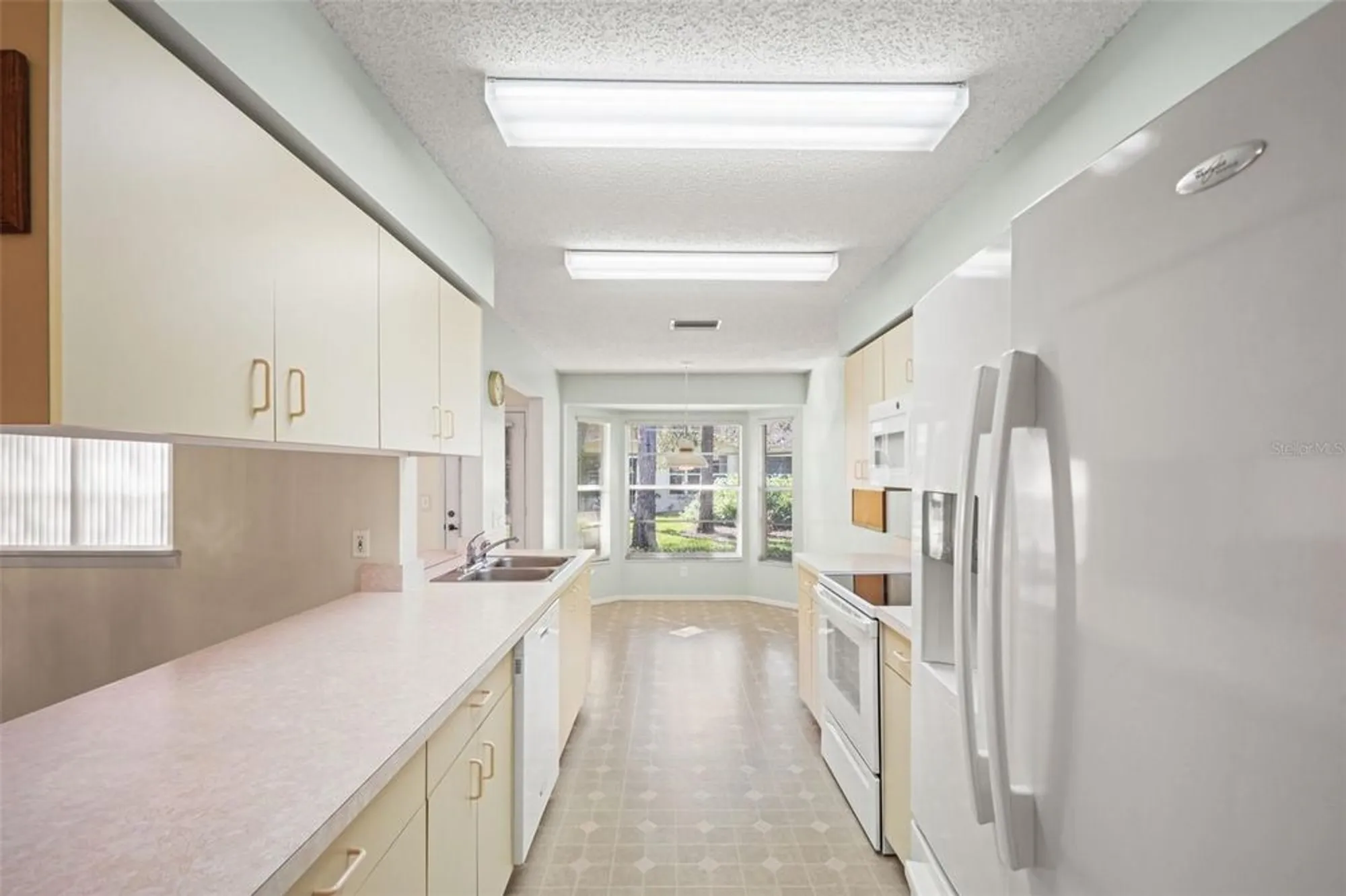 Property Slideshow image 23 of 62 | 3108 appleblossom trl, Spring Hill, FL, 34606