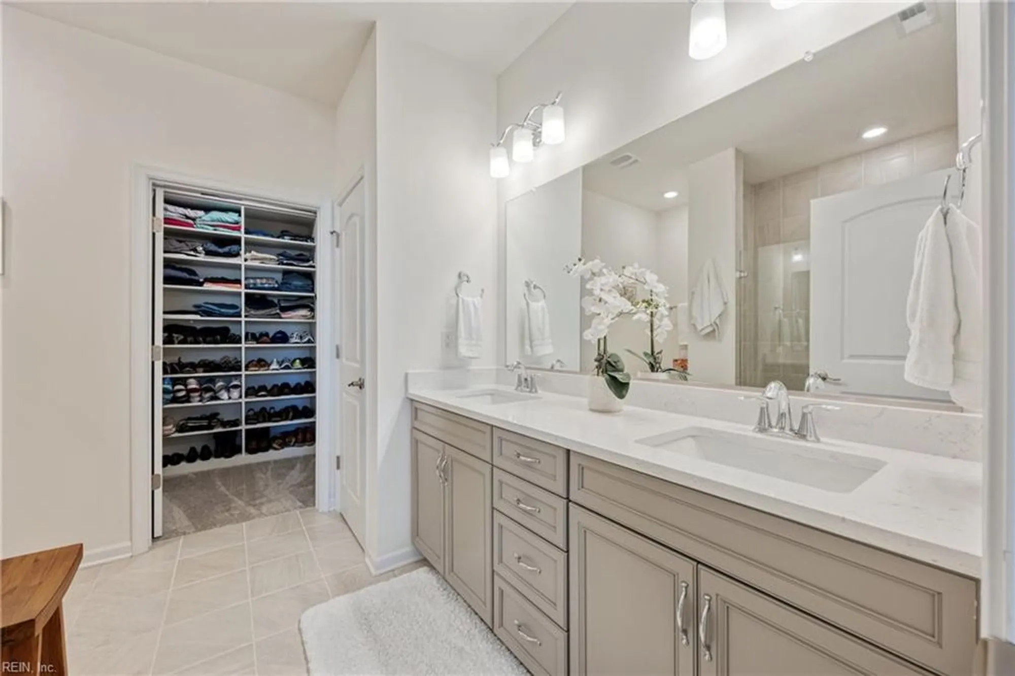 Property Slideshow image 10 of 47 | 204 cathedral st, Smithfield, VA, 23430