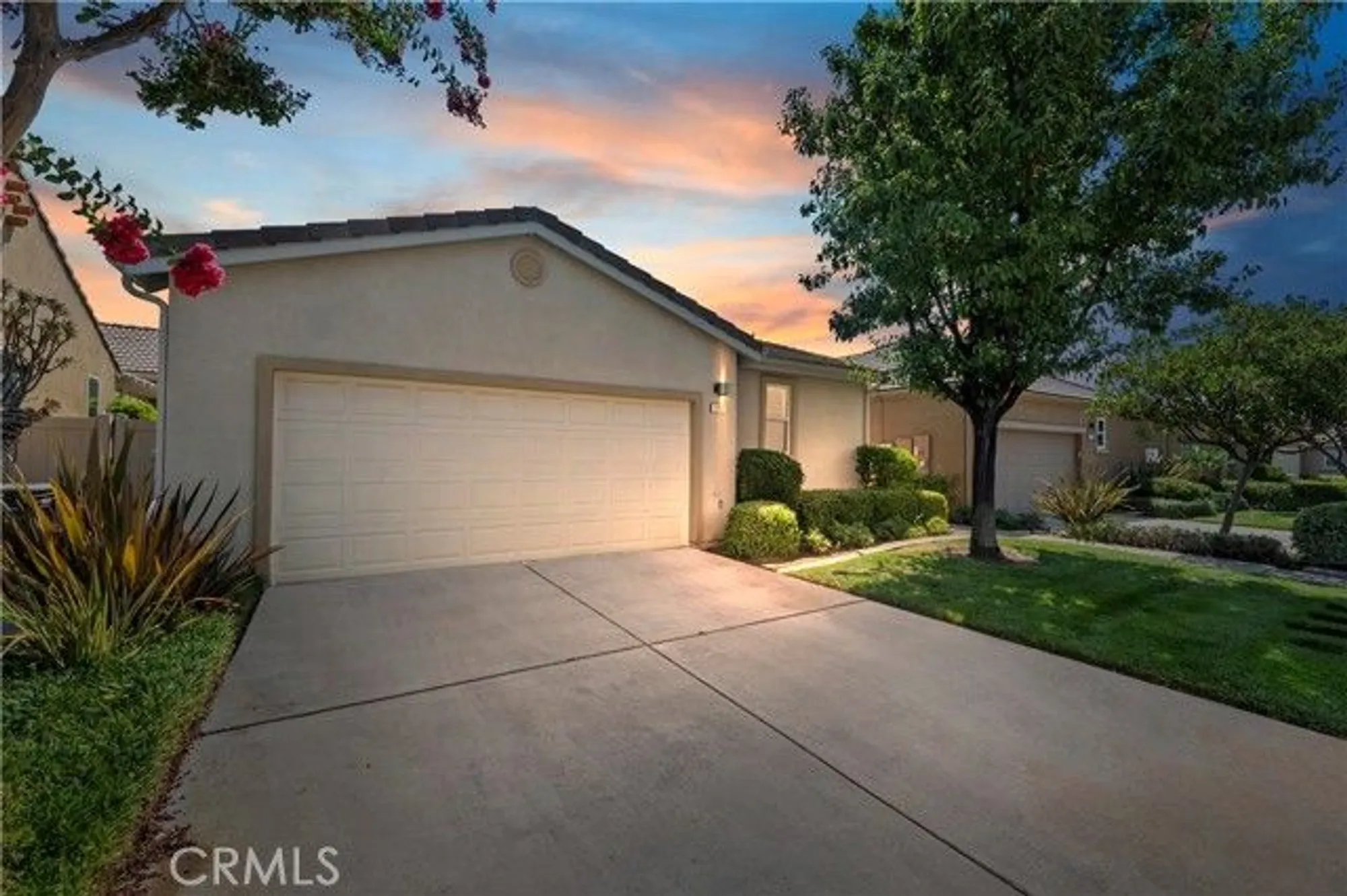 Property Slideshow image 2 of 49 | 117 paint crk, Beaumont, CA, 92223