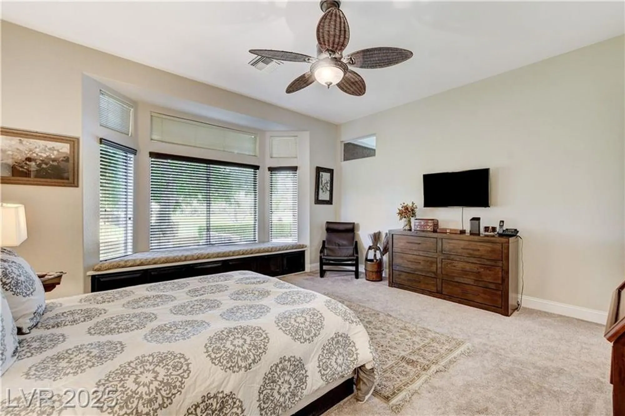 Property Slideshow image 34 of 80 | 2832 castle bar dr, Las Vegas, NV, 89134