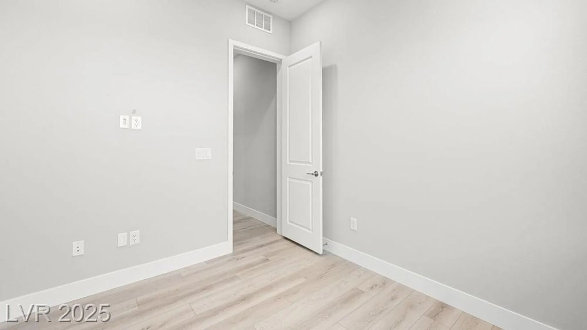 Property Slideshow image 16 of 48 | 241 paraggi bay dr, Henderson, NV, 89011