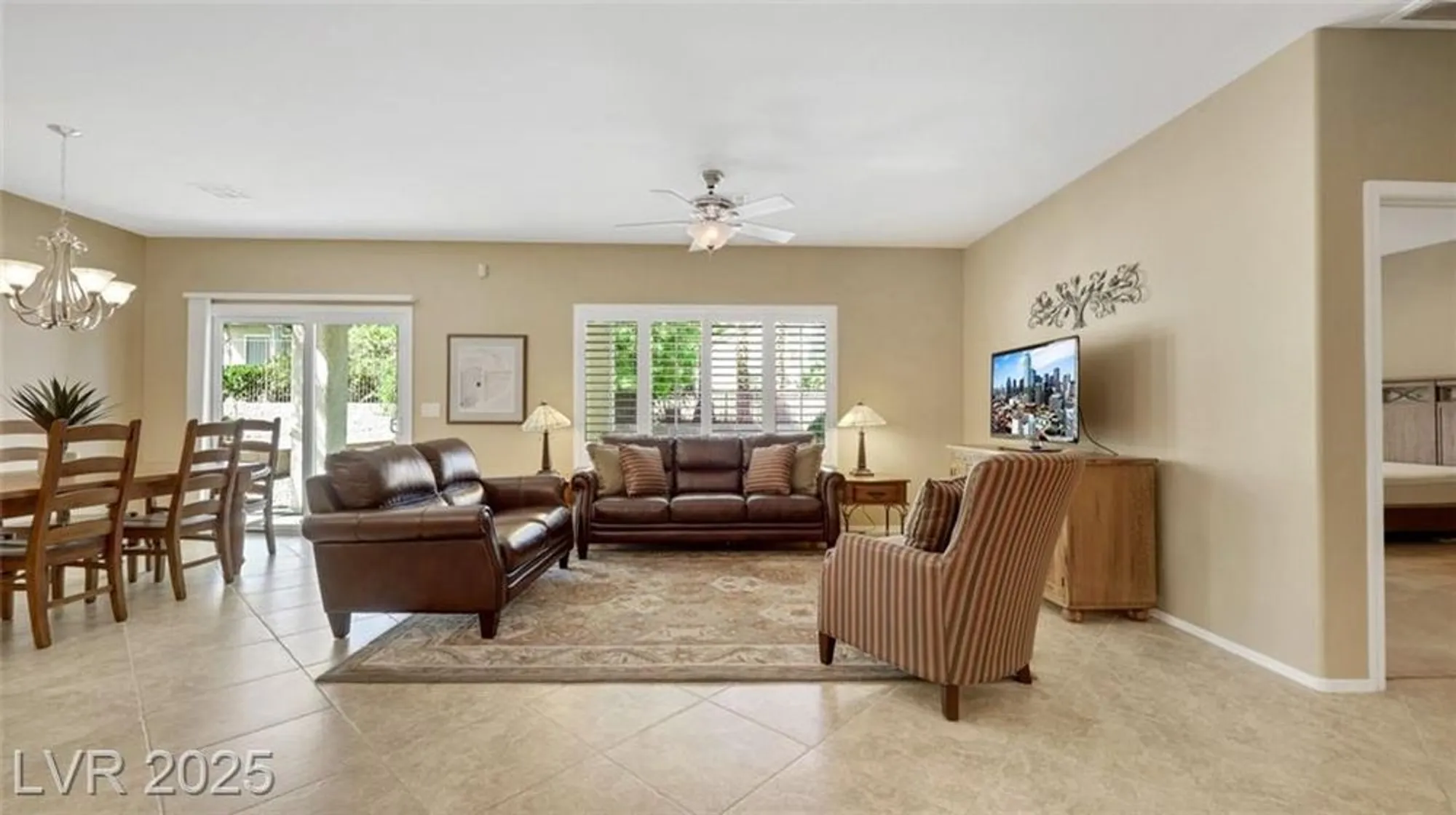 Property Slideshow image 15 of 65 | 2119 burtonsville dr, Henderson, NV, 89044
