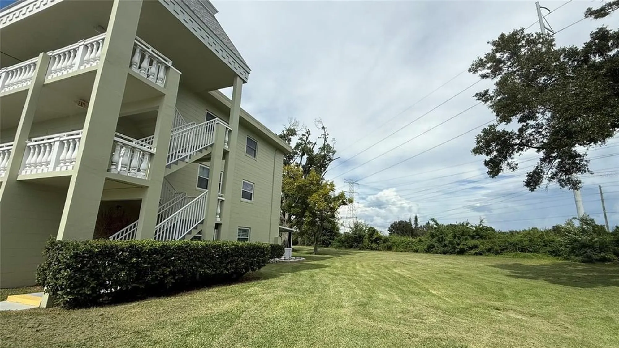 Property Slideshow image 31 of 33 | 2460 canadian way 48, Clearwater, FL, 33763