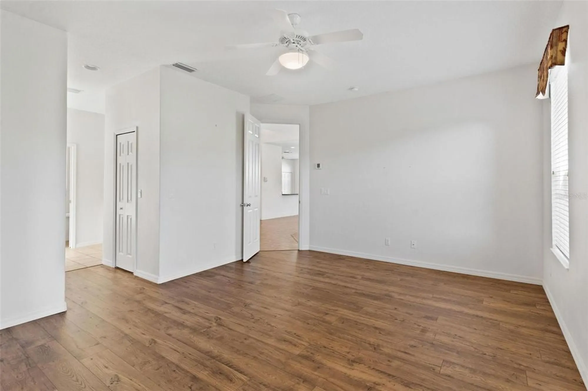 Property Slideshow image 25 of 73 | 5789 bounty cir, Tavares, FL, 32778