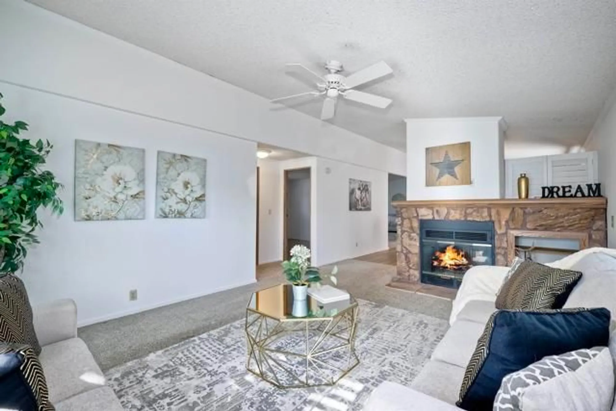 Property Slideshow image 16 of 42 | 1146 via santa paulo, Vista, CA, 92081