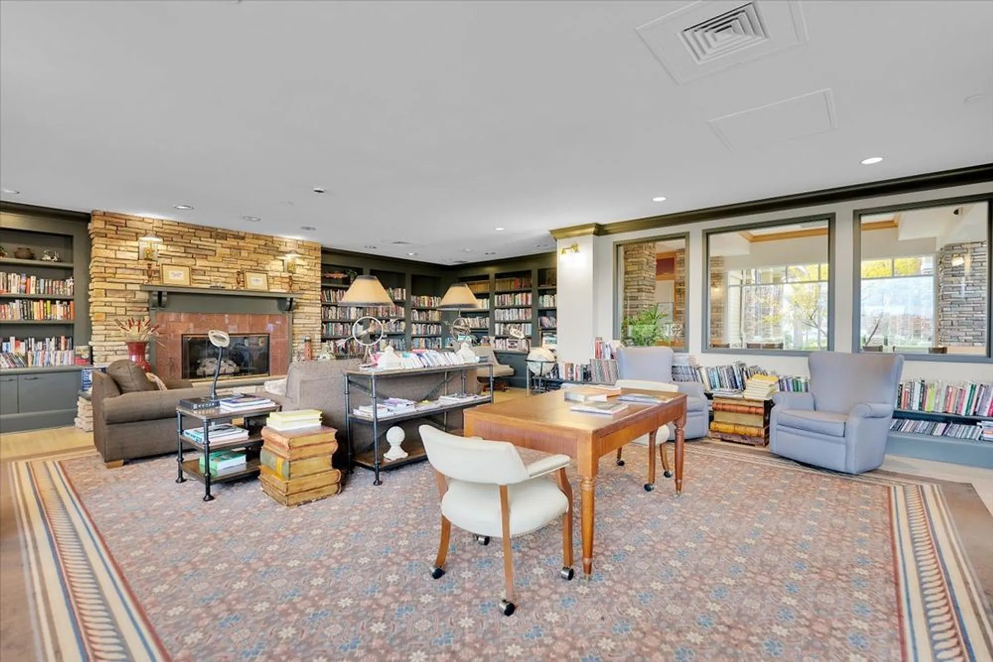 Property Slideshow image 30 of 32 | 14525 tawny ln, Huntley, IL, 60142