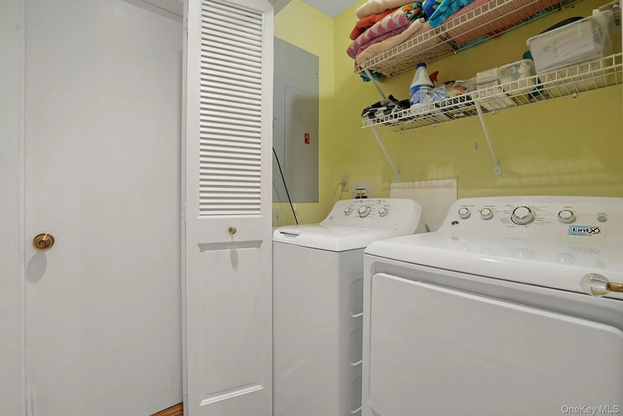 Property Slideshow image 13 of 37 | 593 heritage hls b, Somers, NY, 10589