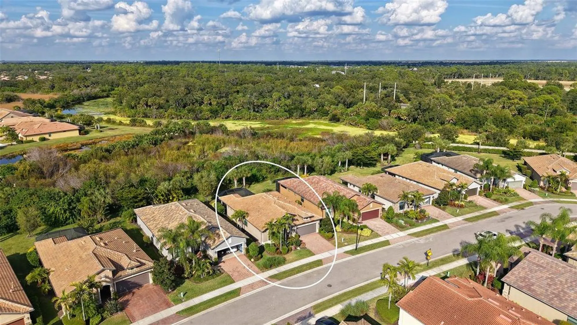 Property Slideshow image 35 of 64 | 5934 caspian tern dr, Sarasota, FL, 34238