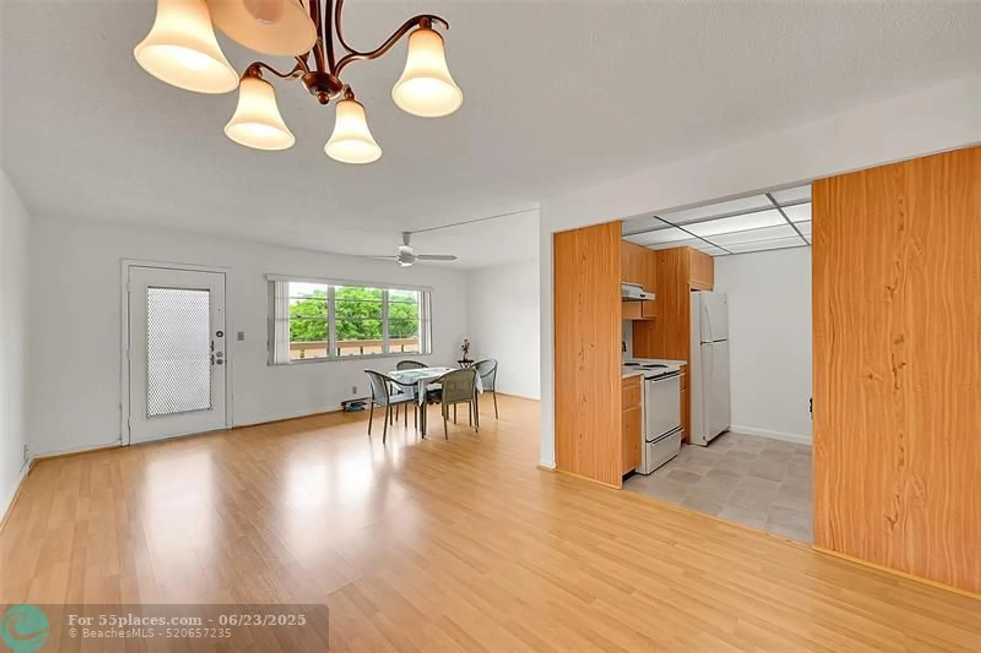 Property Slideshow image 5 of 22 | 2103 lucaya bnd e3, Coconut Creek, FL, 33066