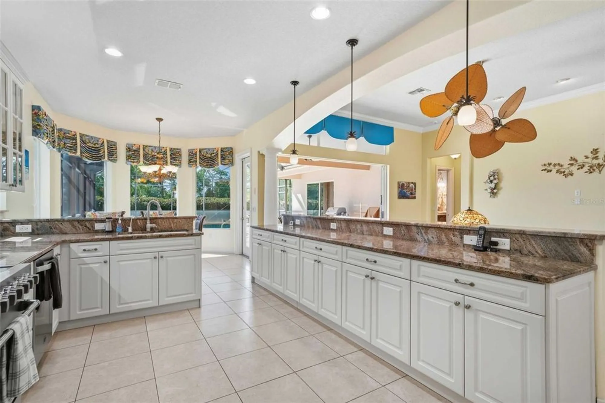 Property Slideshow image 19 of 73 | 8426 charleston dr, Weeki Wachee, FL, 34613