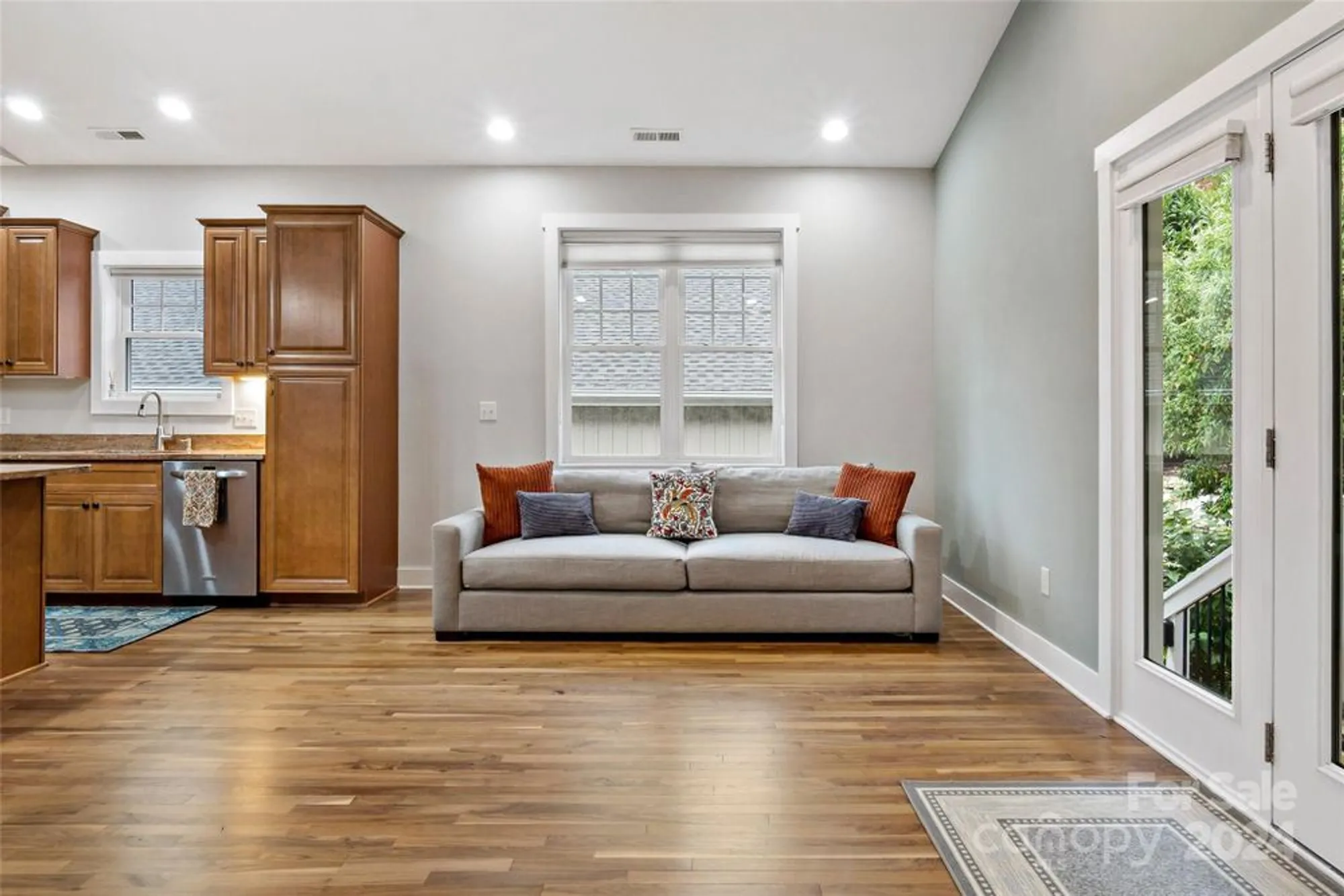 Property Slideshow image 13 of 43 | 4 nectar way, Swannanoa, NC, 28778