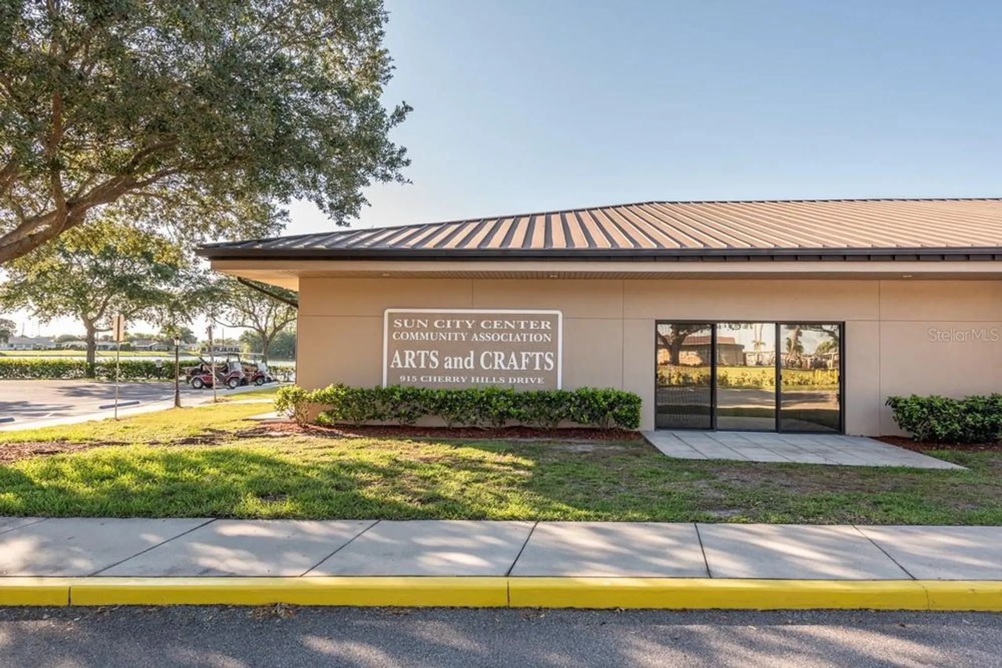Property Slideshow image 26 of 39 | 904 sun key ct, Sun City Center, FL, 33573